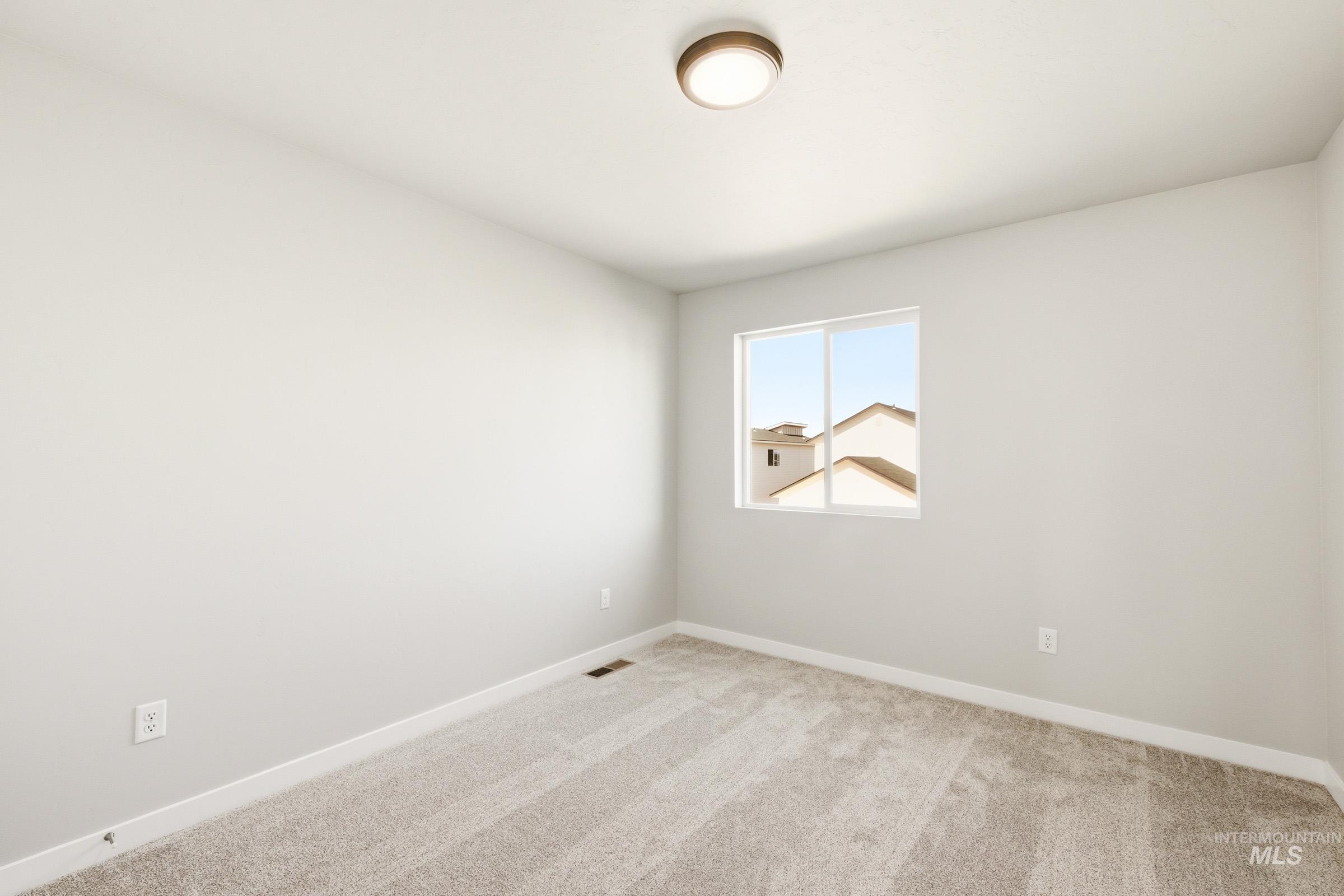 6674 W Redwood Creek Dr, Meridian, Idaho 83646, 3 Bedrooms, 2.5 Bathrooms, Residential For Sale, Price $470,990, 98981849