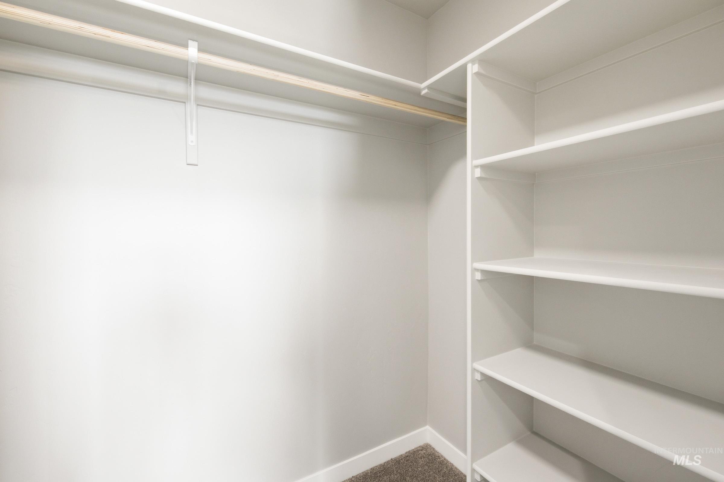 6674 W Redwood Creek Dr, Meridian, Idaho 83646, 3 Bedrooms, 2.5 Bathrooms, Residential For Sale, Price $470,990, 98981849