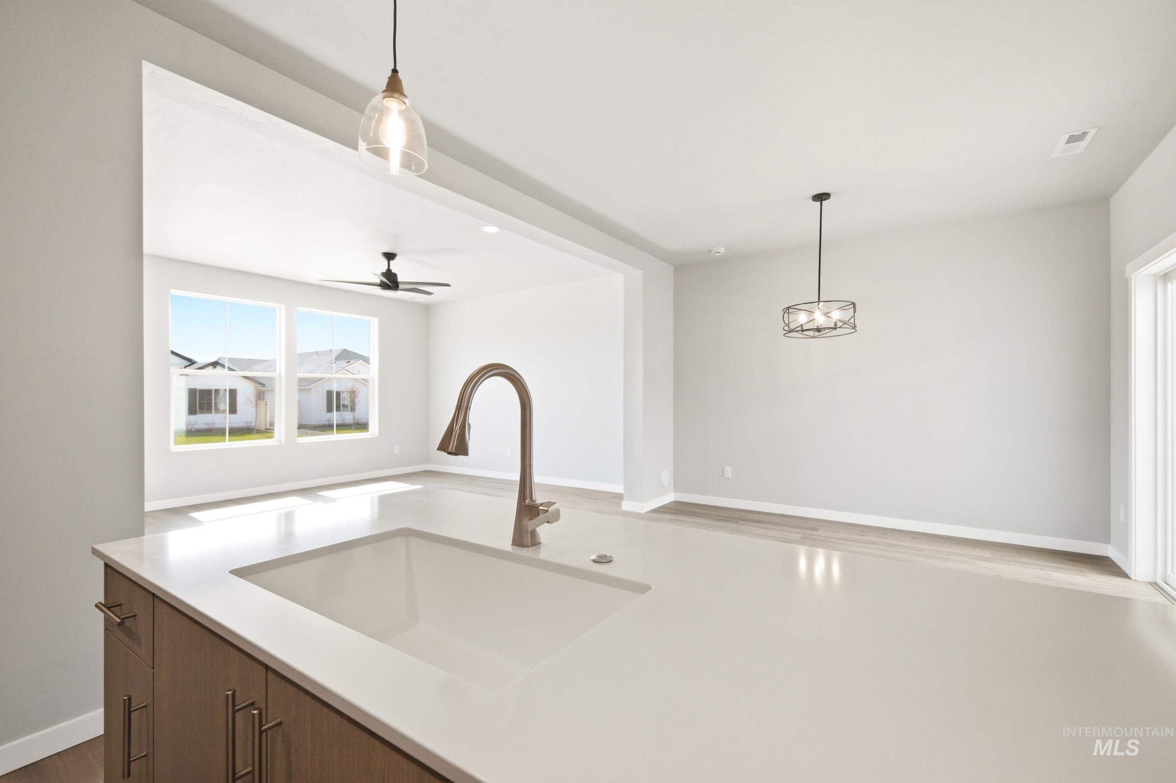 6674 W Redwood Creek Dr, Meridian, Idaho 83646, 3 Bedrooms, 2.5 Bathrooms, Residential For Sale, Price $470,990, 98981849