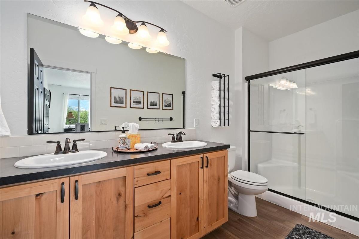 70 Wapiti Ct., Garden Valley, Idaho 83622, 4 Bedrooms, 2.5 Bathrooms, Residential For Sale, Price $599,900, 98981858