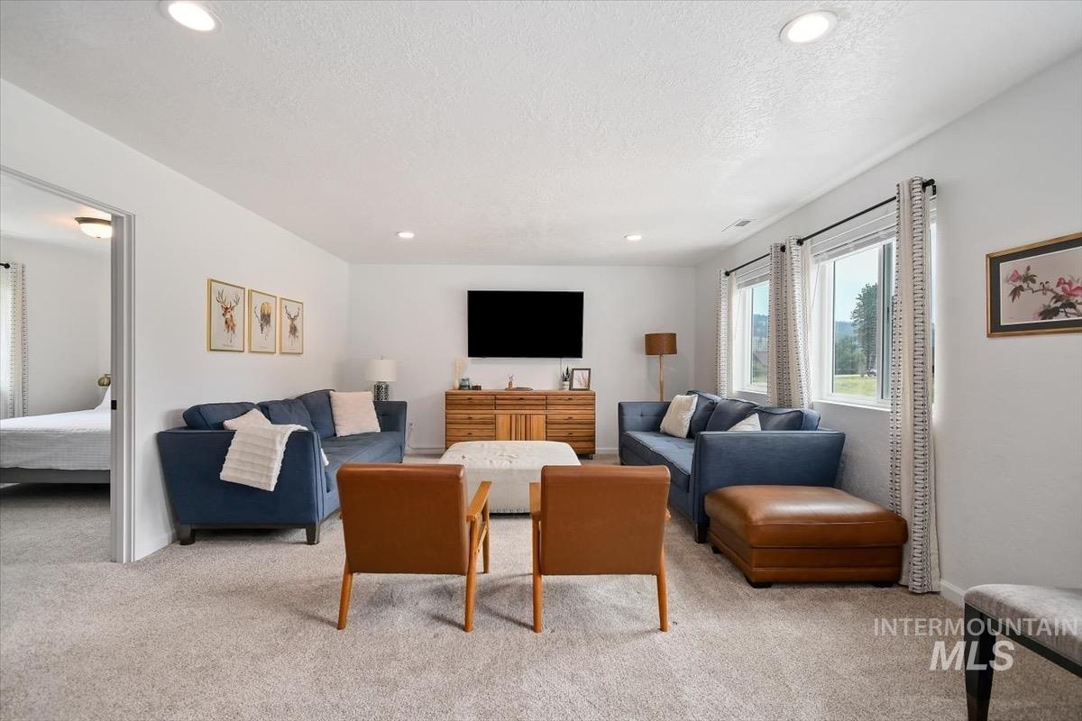 70 Wapiti Ct., Garden Valley, Idaho 83622, 4 Bedrooms, 2.5 Bathrooms, Residential For Sale, Price $599,900, 98981858