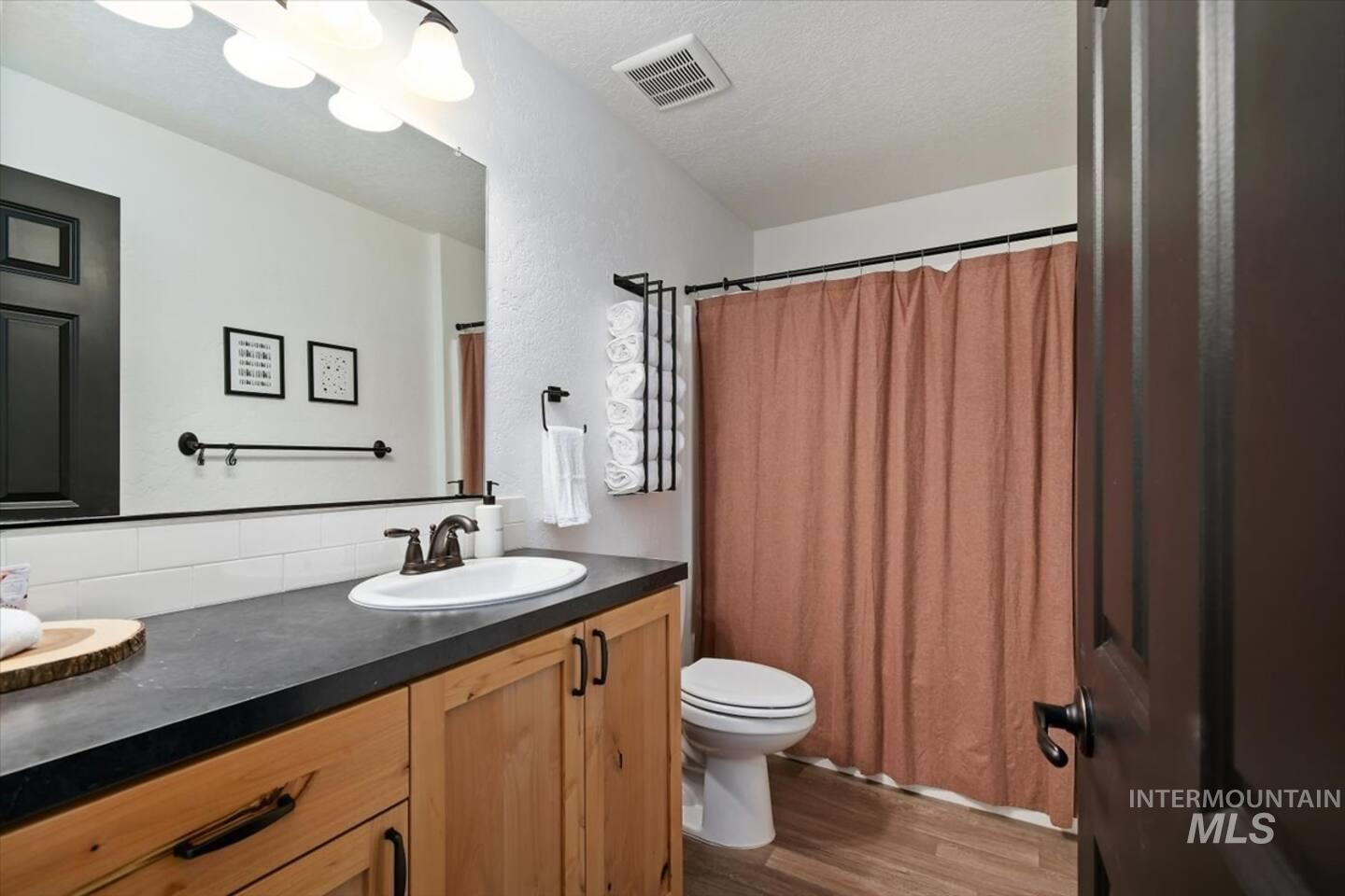 70 Wapiti Ct., Garden Valley, Idaho 83622, 4 Bedrooms, 2.5 Bathrooms, Residential For Sale, Price $599,900, 98981858