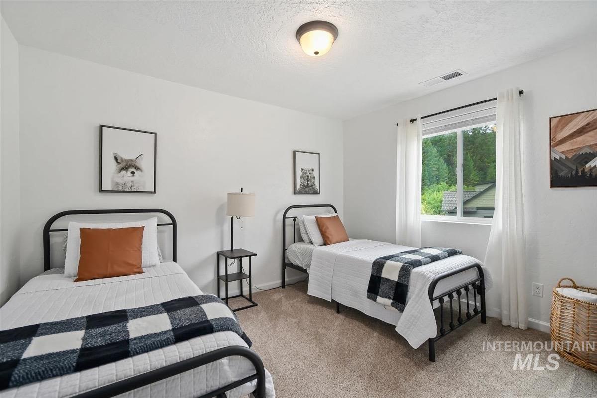 70 Wapiti Ct., Garden Valley, Idaho 83622, 4 Bedrooms, 2.5 Bathrooms, Residential For Sale, Price $599,900, 98981858