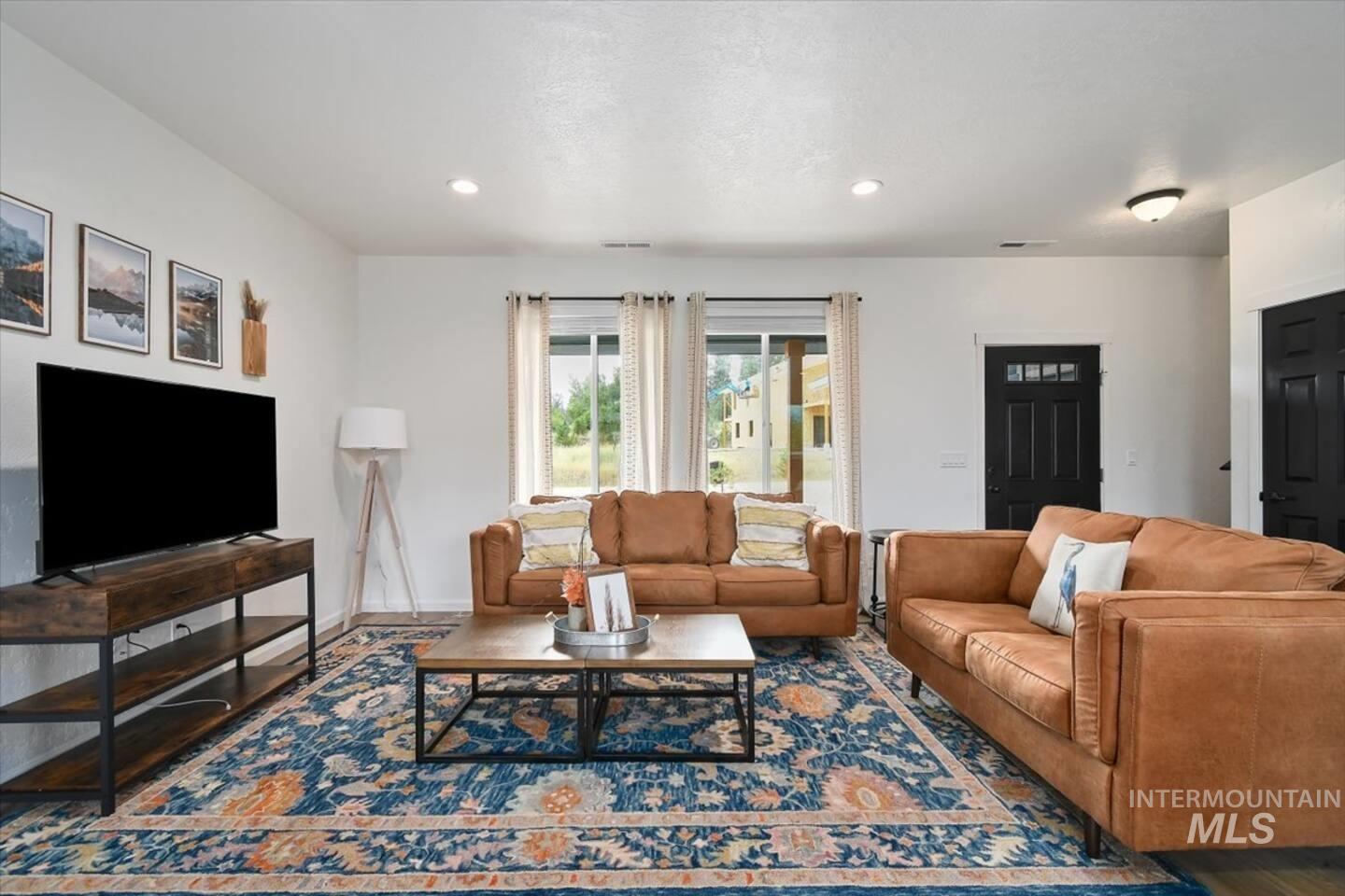 70 Wapiti Ct., Garden Valley, Idaho 83622, 4 Bedrooms, 2.5 Bathrooms, Residential For Sale, Price $599,900, 98981858