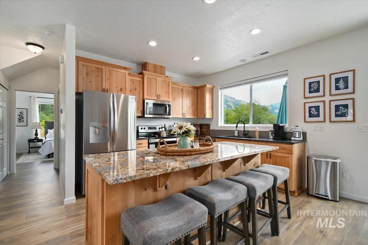 70 Wapiti Ct., Garden Valley, Idaho 83622, 4 Bedrooms, 2.5 Bathrooms, Residential For Sale, Price $599,900, 98981858