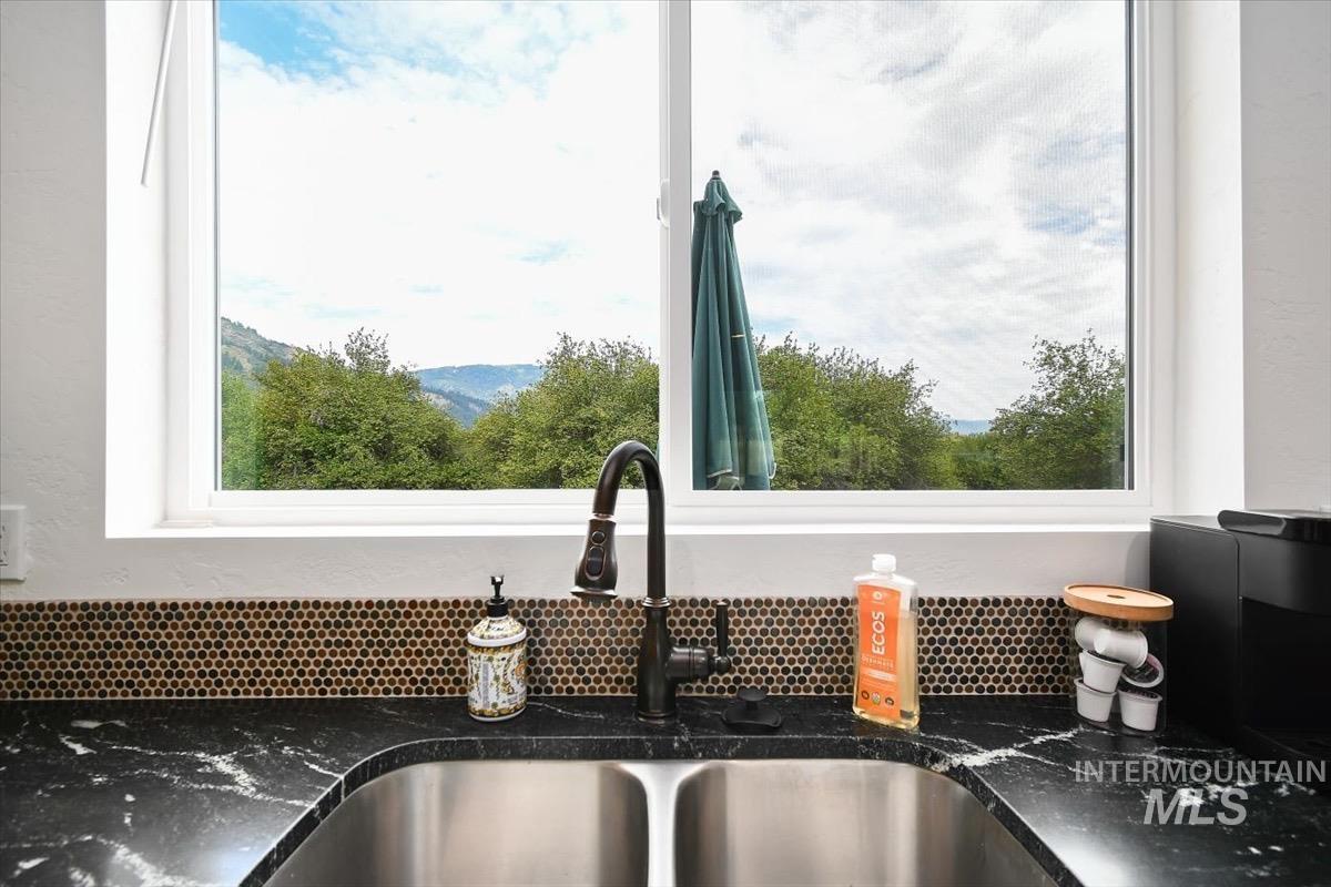 70 Wapiti Ct., Garden Valley, Idaho 83622, 4 Bedrooms, 2.5 Bathrooms, Residential For Sale, Price $599,900, 98981858