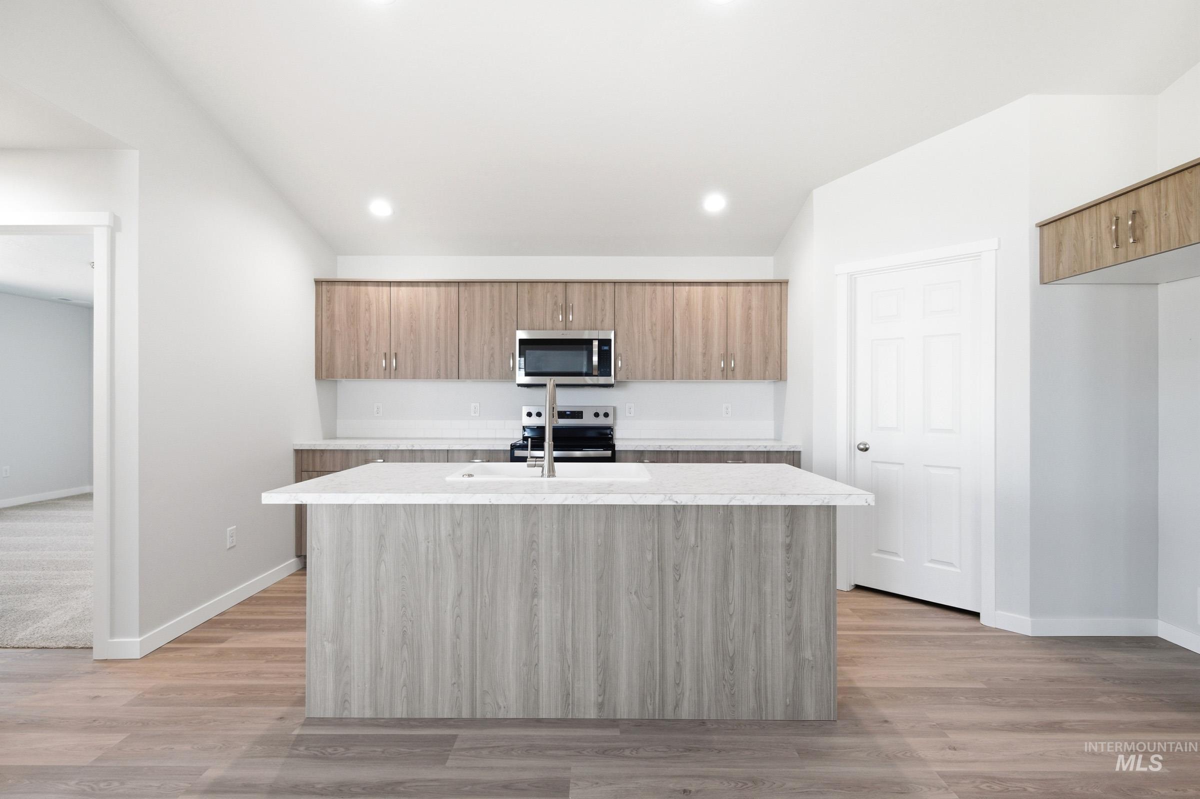 7092 E Marble Springs Dr, Nampa, Idaho 83687, 4 Bedrooms, 2 Bathrooms, Residential For Sale, Price $465,990, 98981864