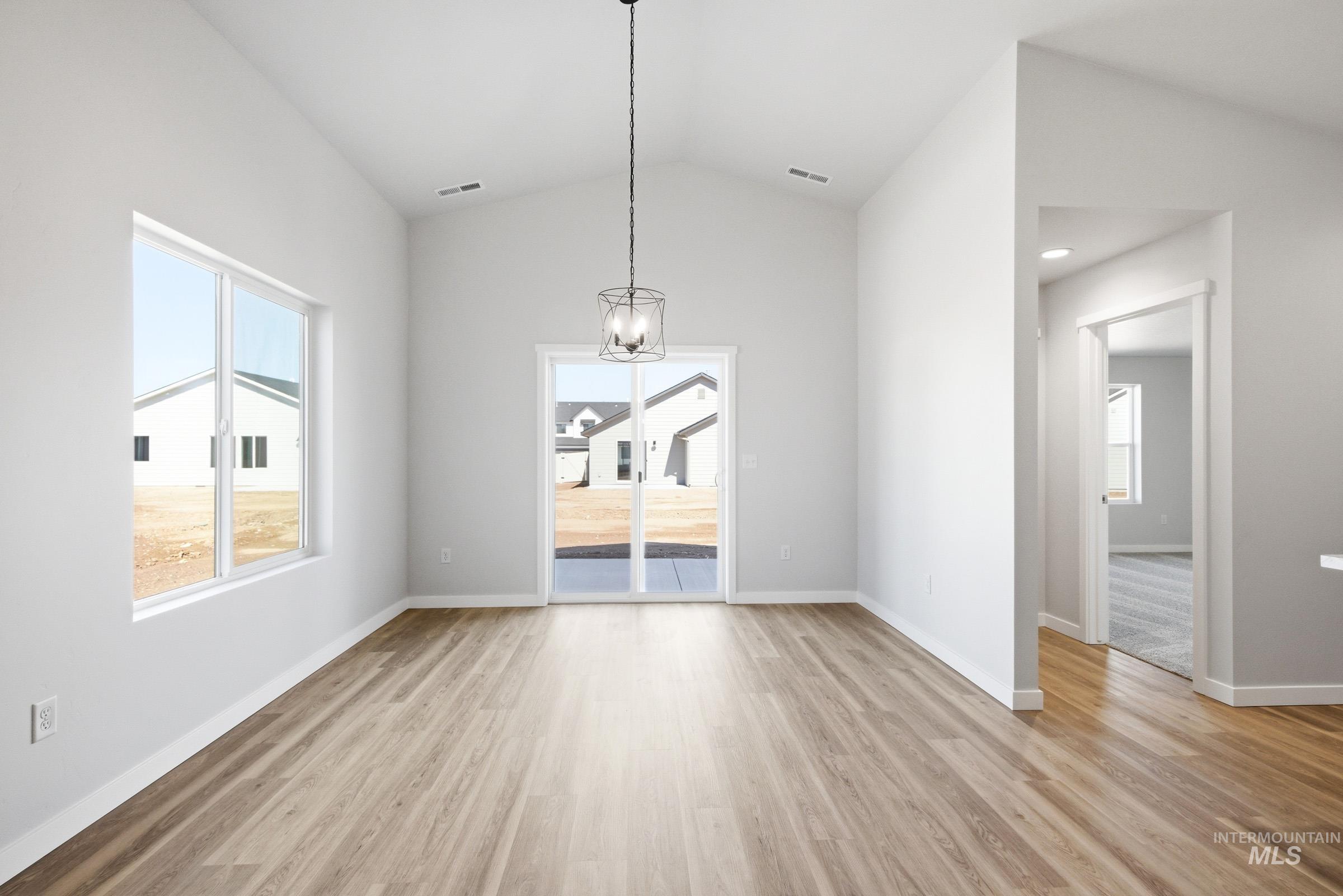 7092 E Marble Springs Dr, Nampa, Idaho 83687, 4 Bedrooms, 2 Bathrooms, Residential For Sale, Price $465,990, 98981864