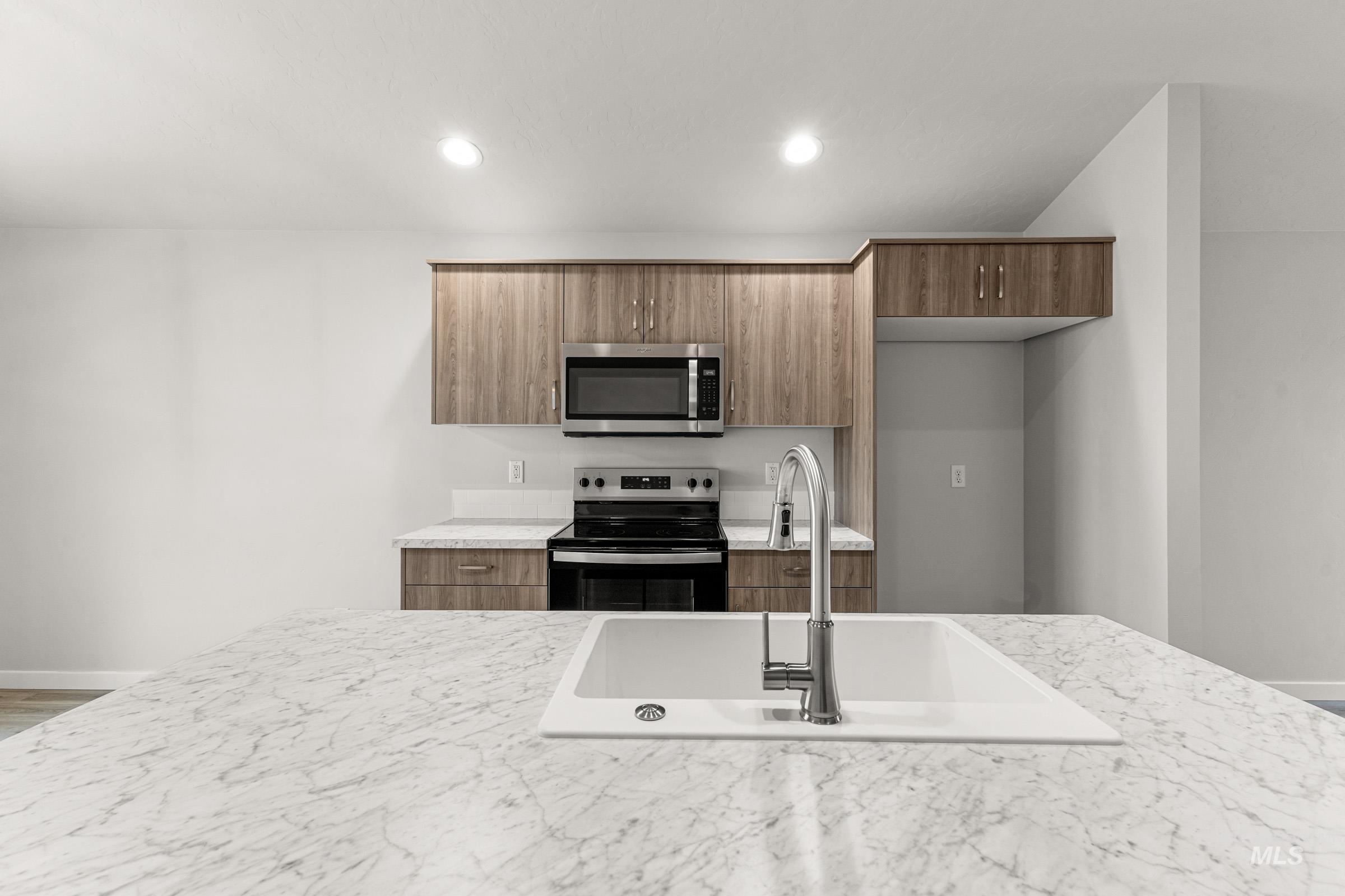 4112 Austin St, Caldwell, Idaho 83605, 3 Bedrooms, 2 Bathrooms, Residential For Sale, Price $384,990, 98981865