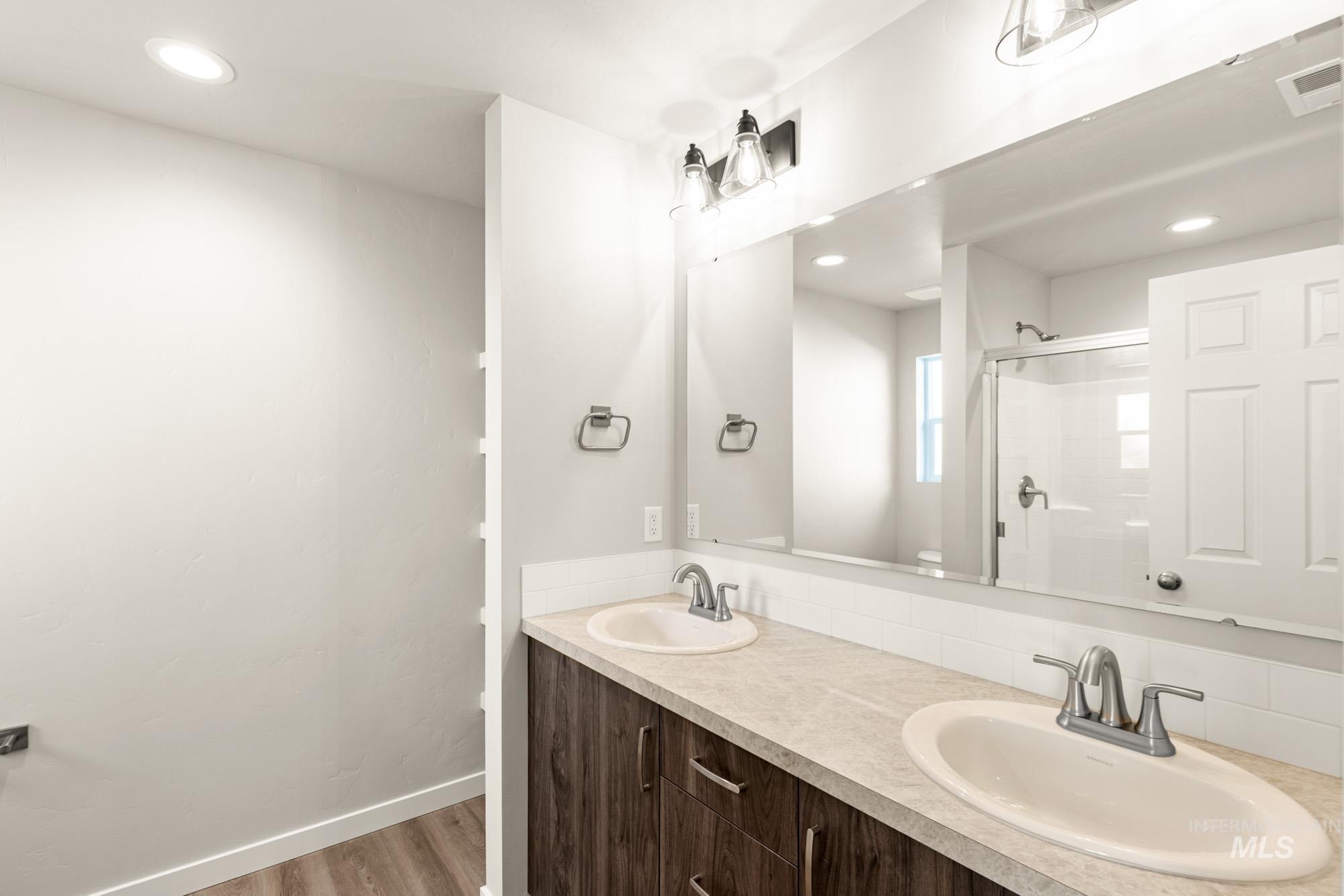 493 Waverly Ave, Middleton, Idaho 83644, 4 Bedrooms, 2 Bathrooms, Residential For Sale, Price $466,990, 98981867