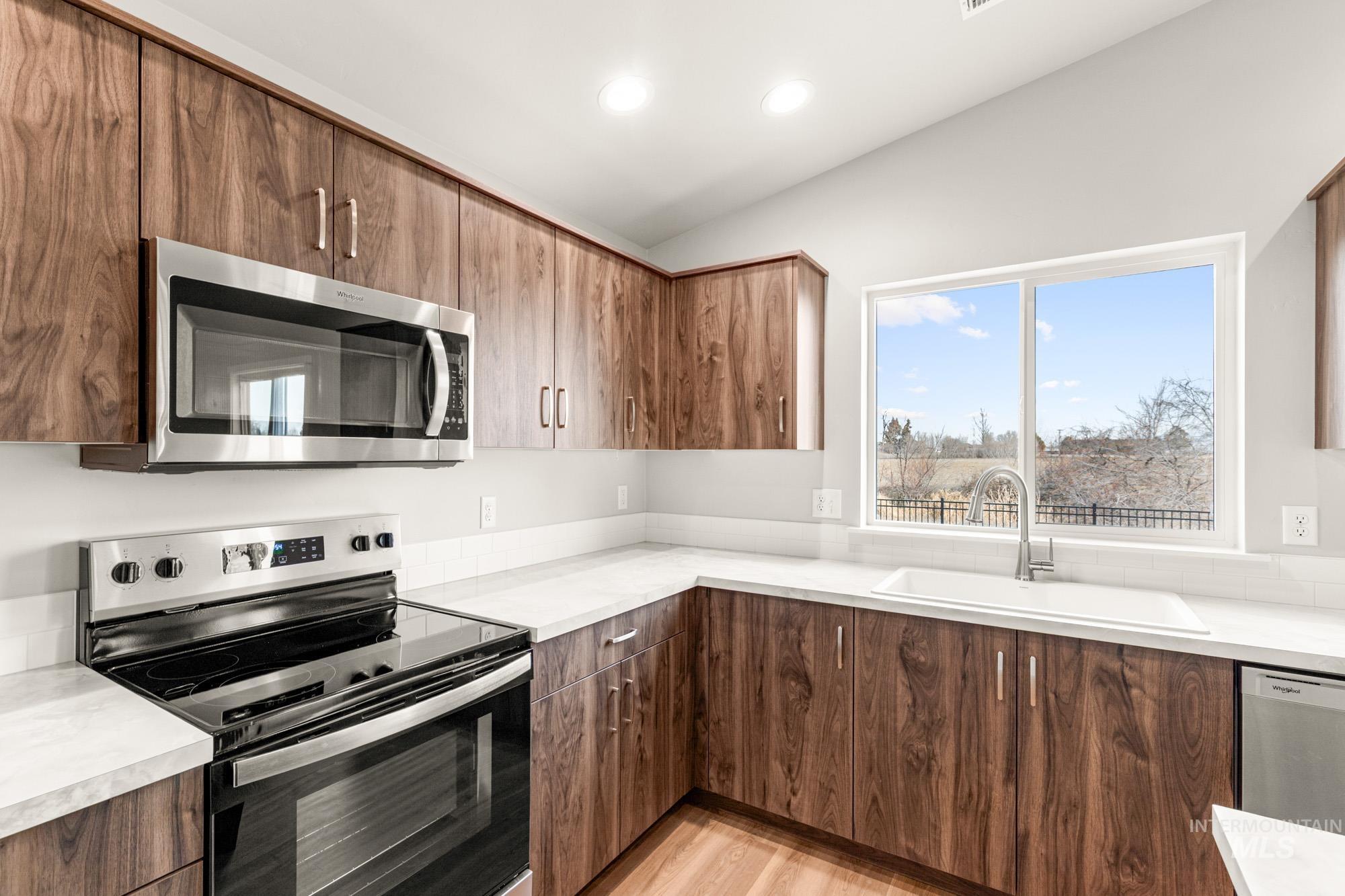 493 Waverly Ave, Middleton, Idaho 83644, 4 Bedrooms, 2 Bathrooms, Residential For Sale, Price $466,990, 98981867