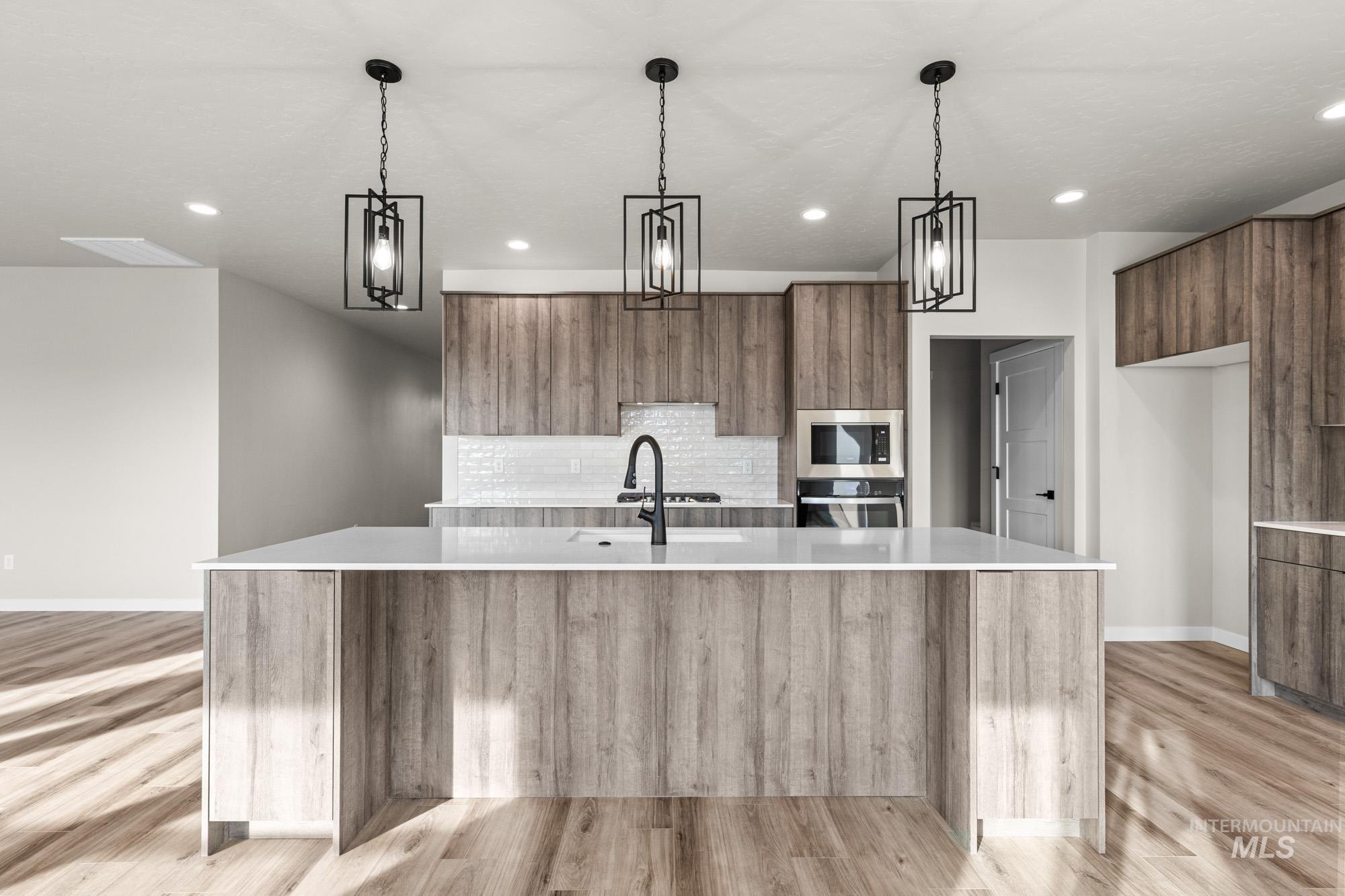 517 Waverly Ave, Middleton, Idaho 83644, 4 Bedrooms, 3.5 Bathrooms, Residential For Sale, Price $589,990, 98981868