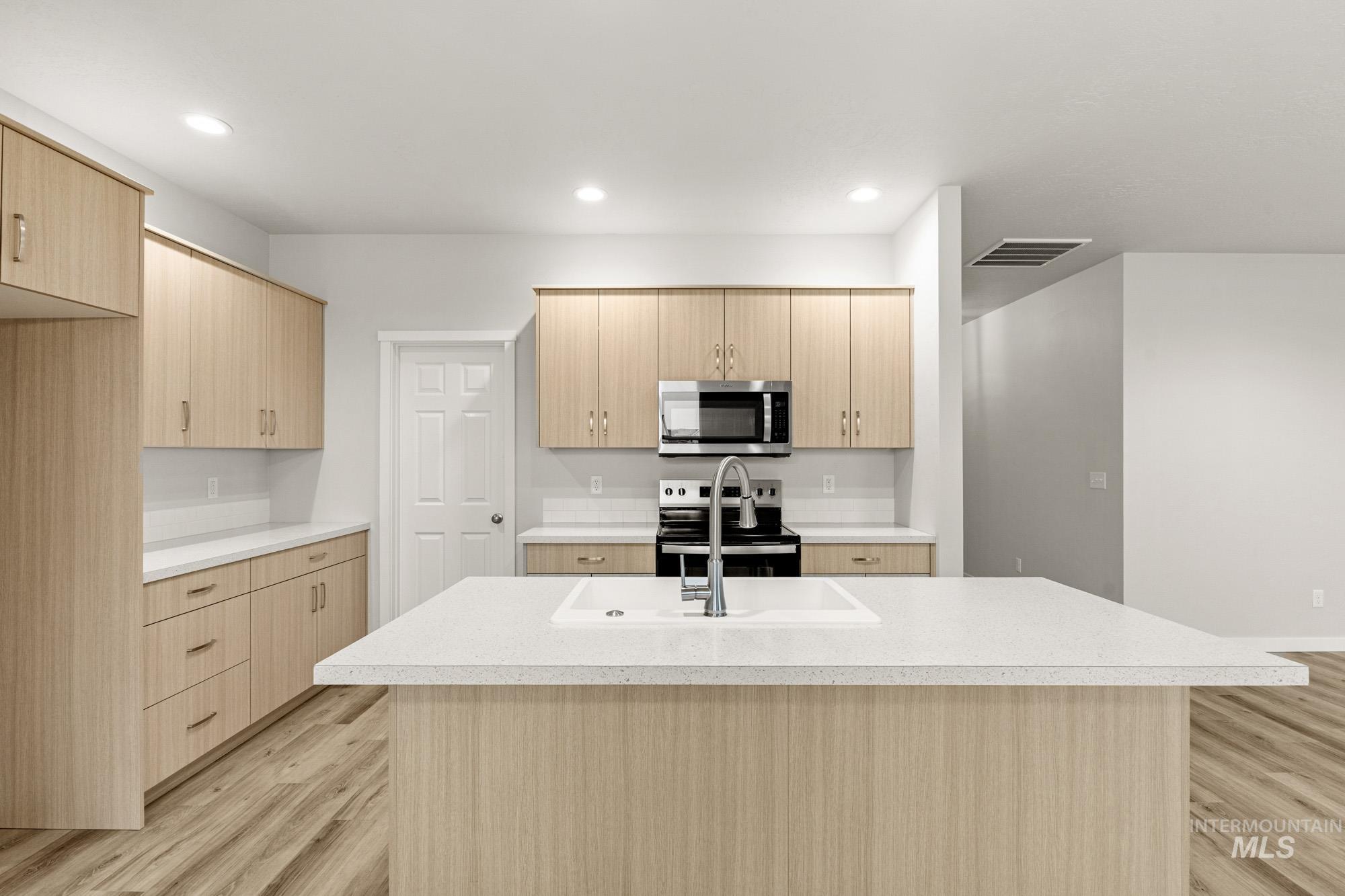 509 Waverly Ave, Middleton, Idaho 83644, 4 Bedrooms, 2 Bathrooms, Residential For Sale, Price $479,990, 98981869