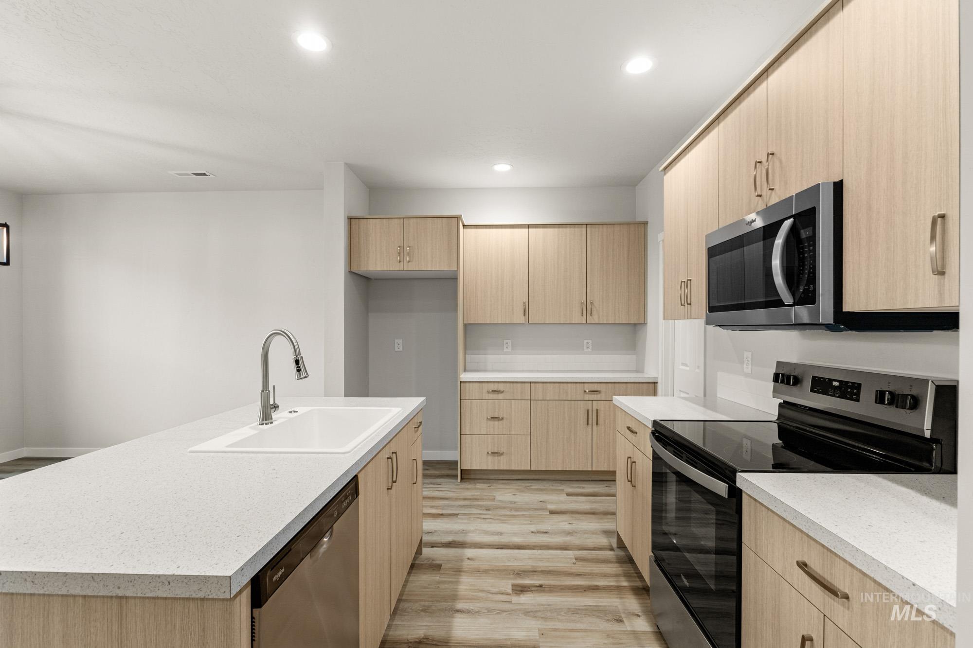 509 Waverly Ave, Middleton, Idaho 83644, 4 Bedrooms, 2 Bathrooms, Residential For Sale, Price $479,990, 98981869