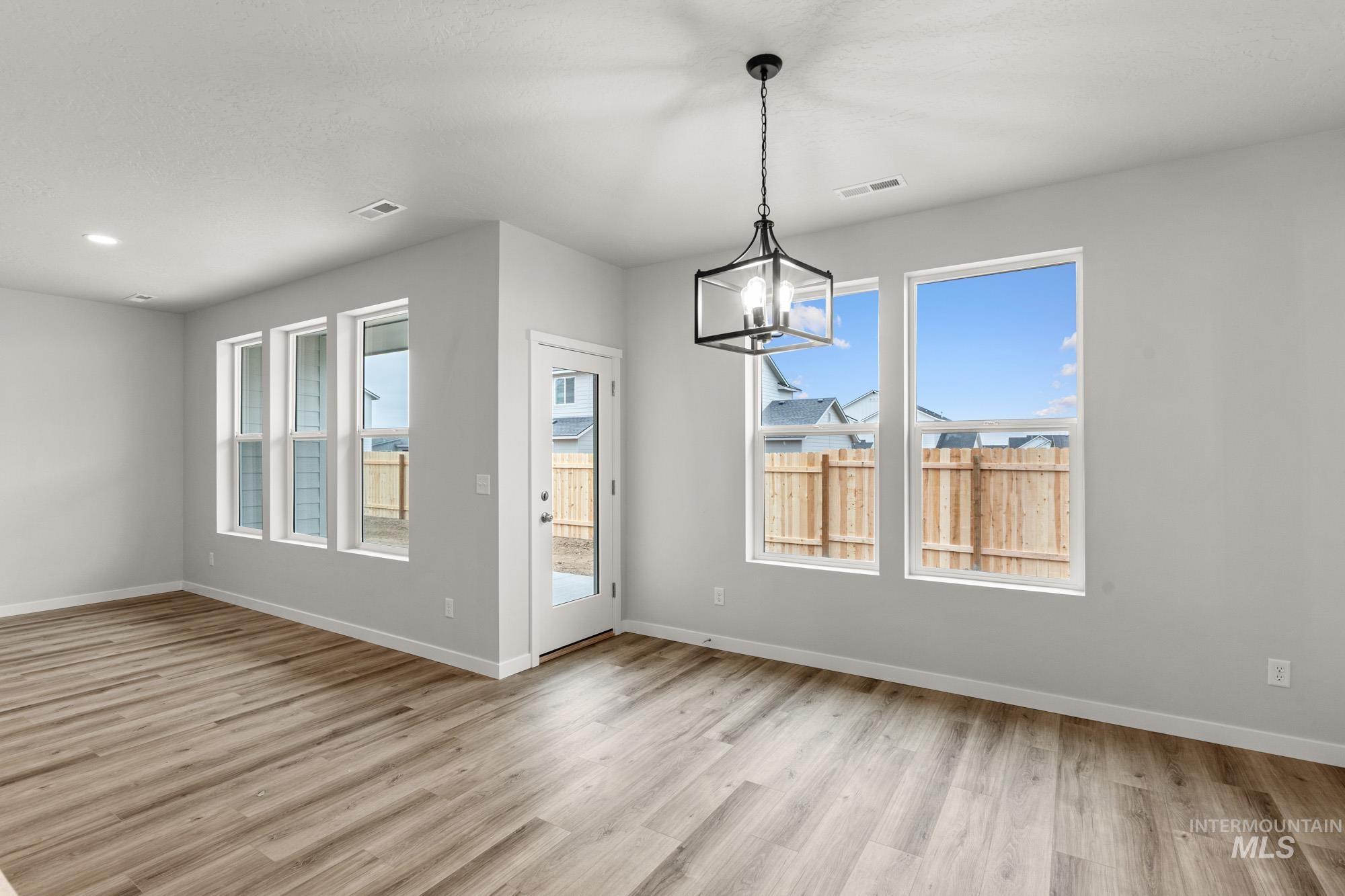 509 Waverly Ave, Middleton, Idaho 83644, 4 Bedrooms, 2 Bathrooms, Residential For Sale, Price $479,990, 98981869