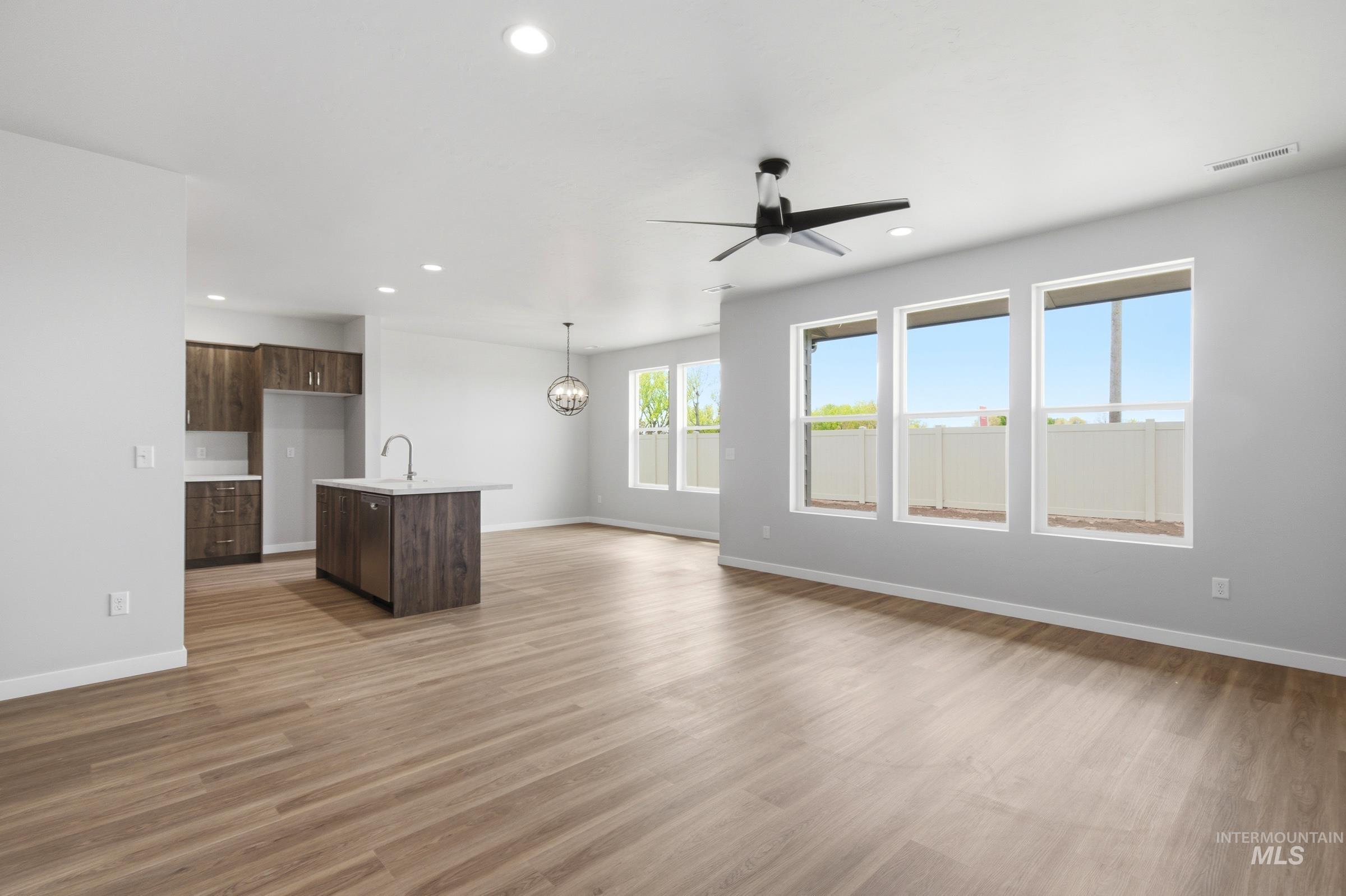 509 Waverly Ave, Middleton, Idaho 83644, 4 Bedrooms, 2 Bathrooms, Residential For Sale, Price $479,990,MLS 98981869