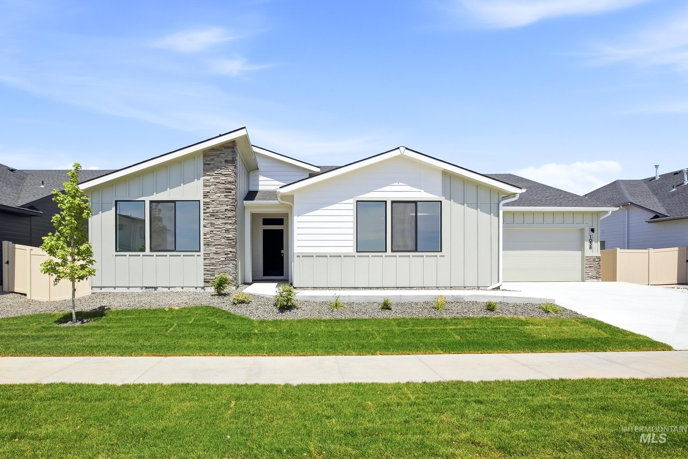 1038 W Cub River Dr, Meridian, Idaho 83642, 4 Bedrooms, 2.5 Bathrooms, Residential For Sale, Price $615,990, 98981871