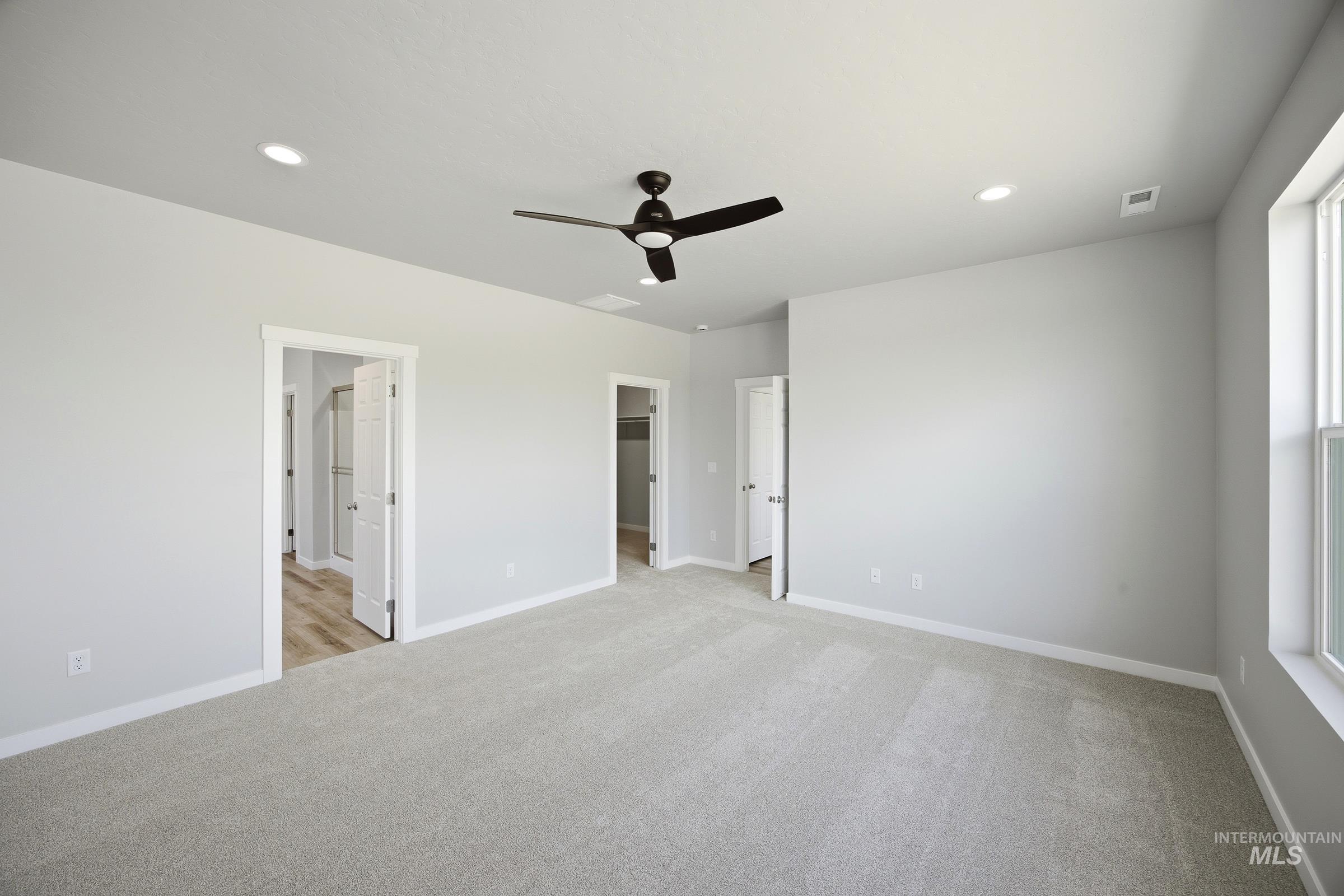 1038 W Cub River Dr, Meridian, Idaho 83642, 4 Bedrooms, 2.5 Bathrooms, Residential For Sale, Price $615,990, 98981871