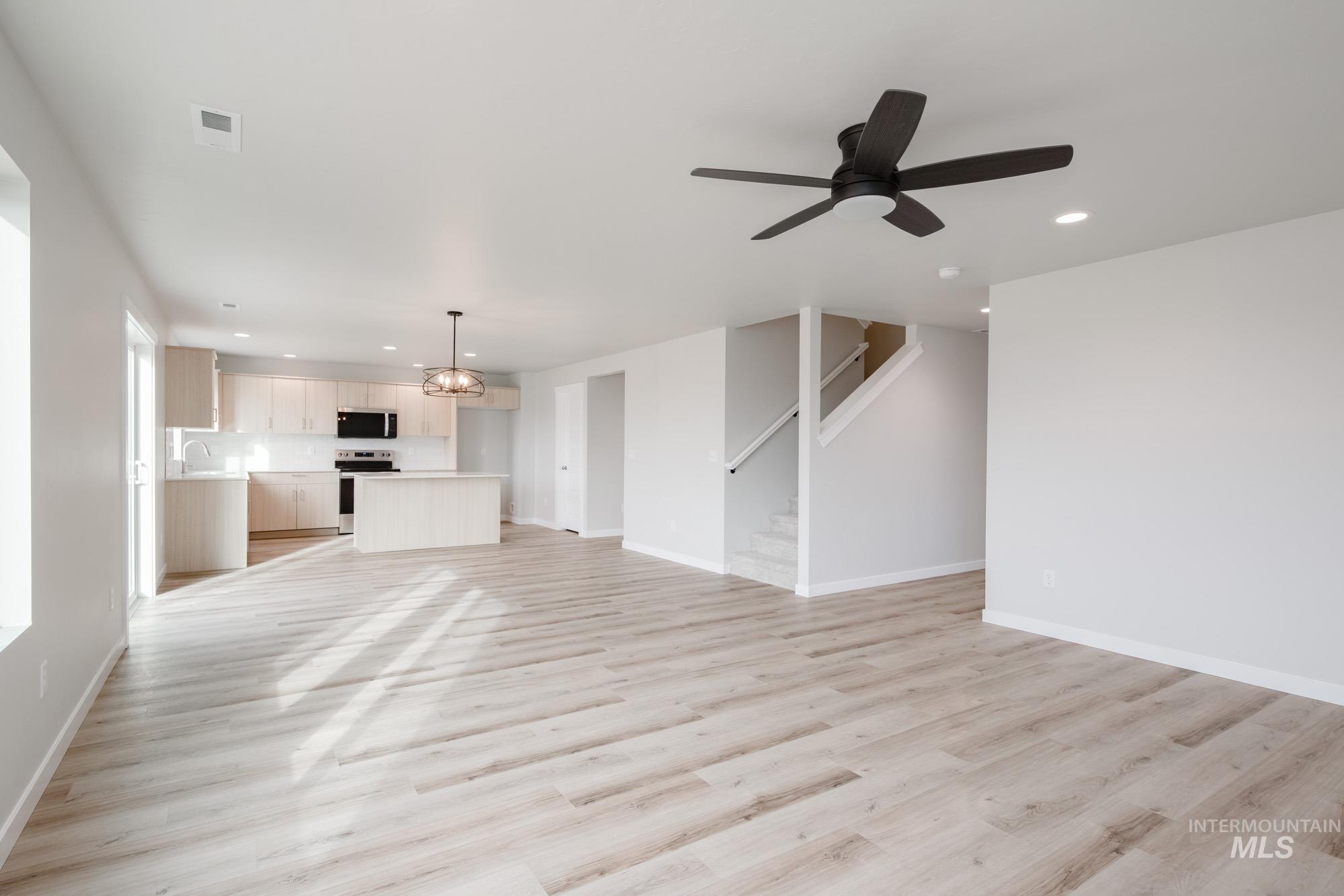 1298 W Pack River Dr, Meridian, Idaho 83642, 4 Bedrooms, 2.5 Bathrooms, Residential For Sale, Price $579,990, 98981872