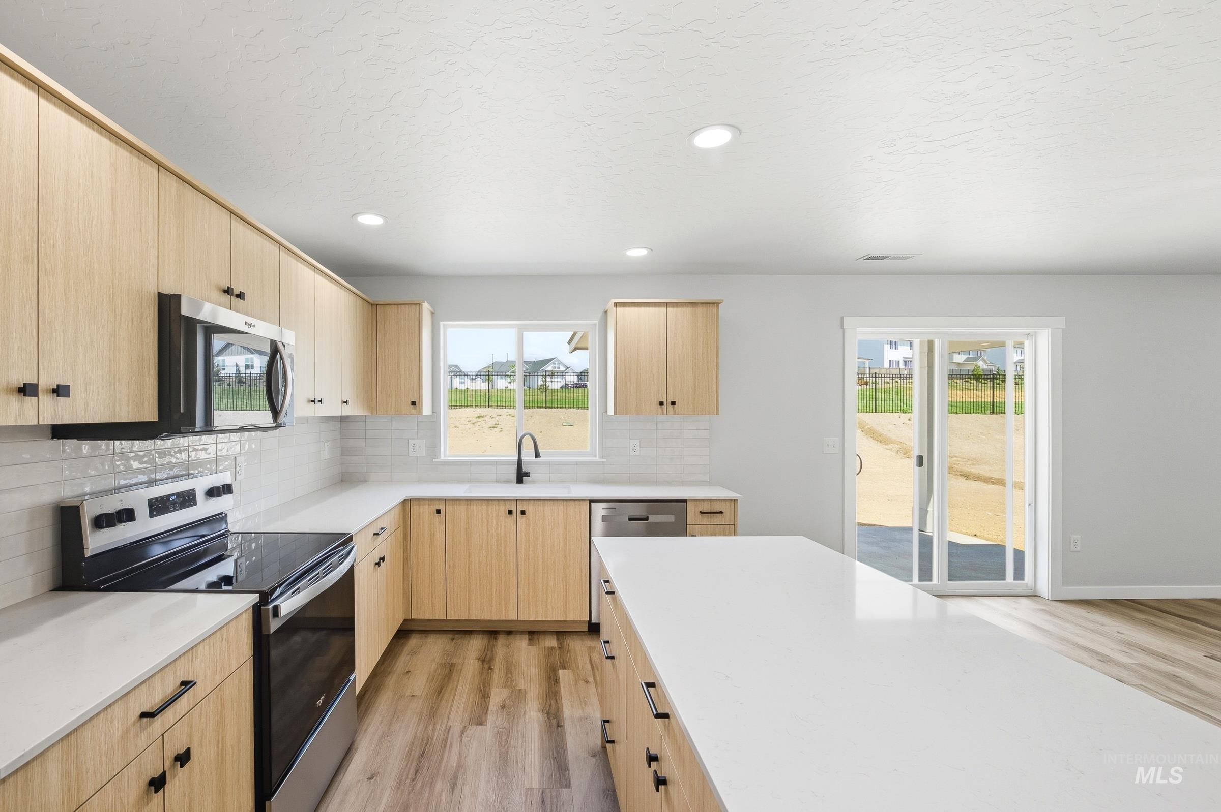 1298 W Pack River Dr, Meridian, Idaho 83642, 4 Bedrooms, 2.5 Bathrooms, Residential For Sale, Price $564,990, 98981872