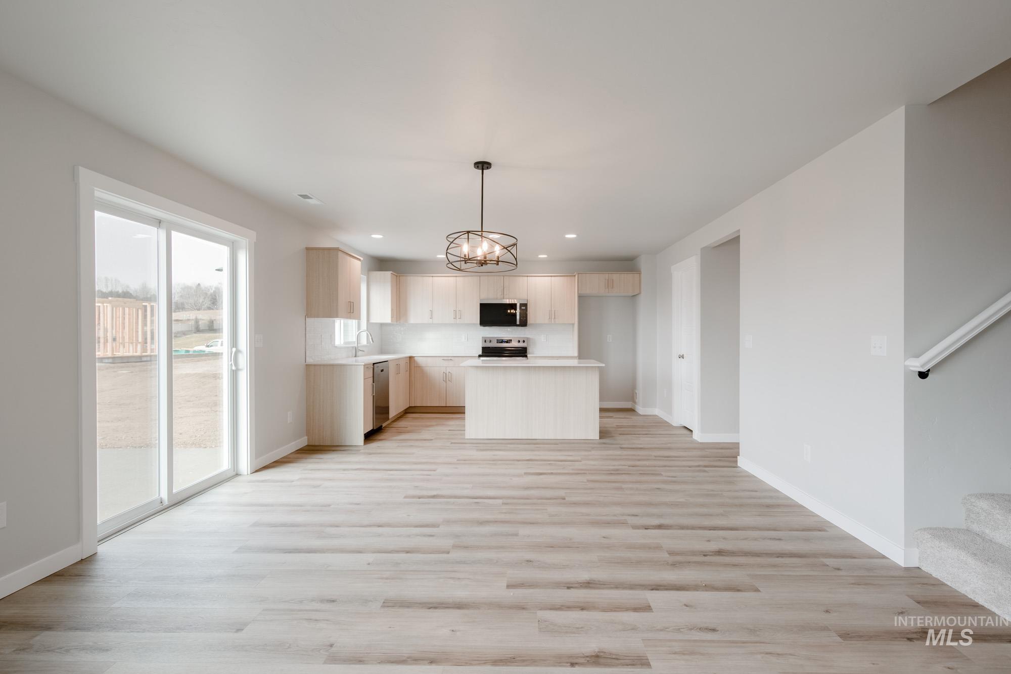 1298 W Pack River Dr, Meridian, Idaho 83642, 4 Bedrooms, 2.5 Bathrooms, Residential For Sale, Price $579,990, 98981872