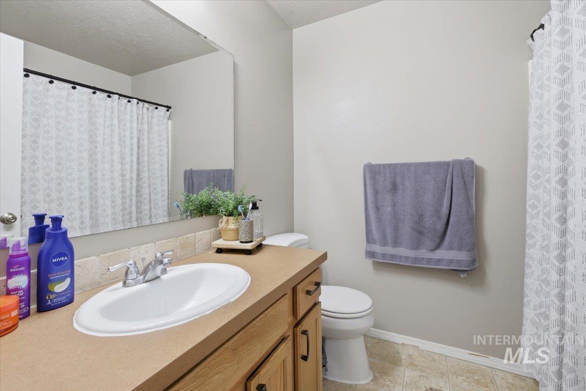 2518 Strayhorn Dr., Caldwell, Idaho 83607, 4 Bedrooms, 2 Bathrooms, Residential For Sale, Price $389,000, 98981889