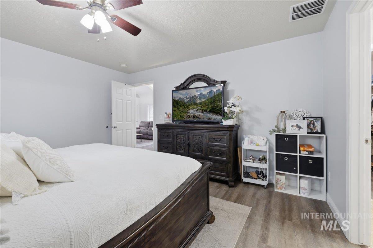 2518 Strayhorn Dr., Caldwell, Idaho 83607, 4 Bedrooms, 2 Bathrooms, Residential For Sale, Price $389,000, 98981889