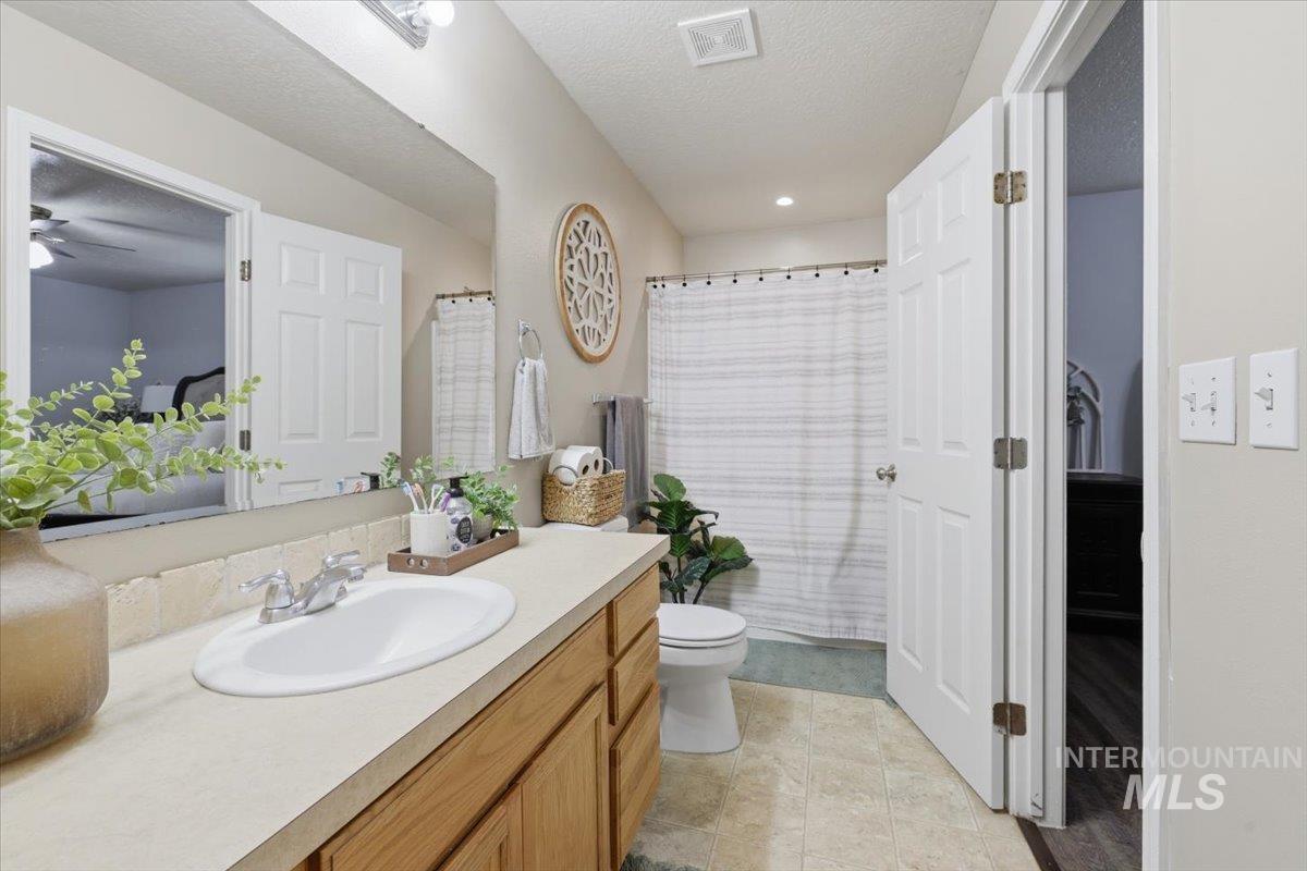 2518 Strayhorn Dr., Caldwell, Idaho 83607, 4 Bedrooms, 2 Bathrooms, Residential For Sale, Price $389,000, 98981889