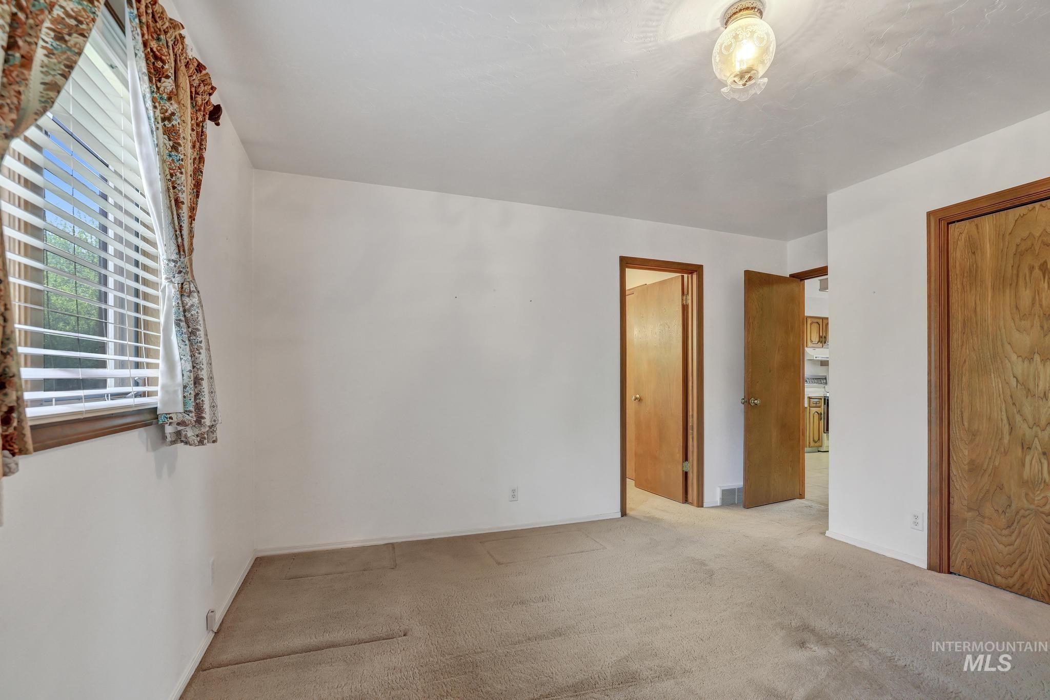 22 Horseshoe Cir, Jerome, Idaho 83338-5984, 3 Bedrooms, 2 Bathrooms, Residential For Sale, Price $600,000, 98981894