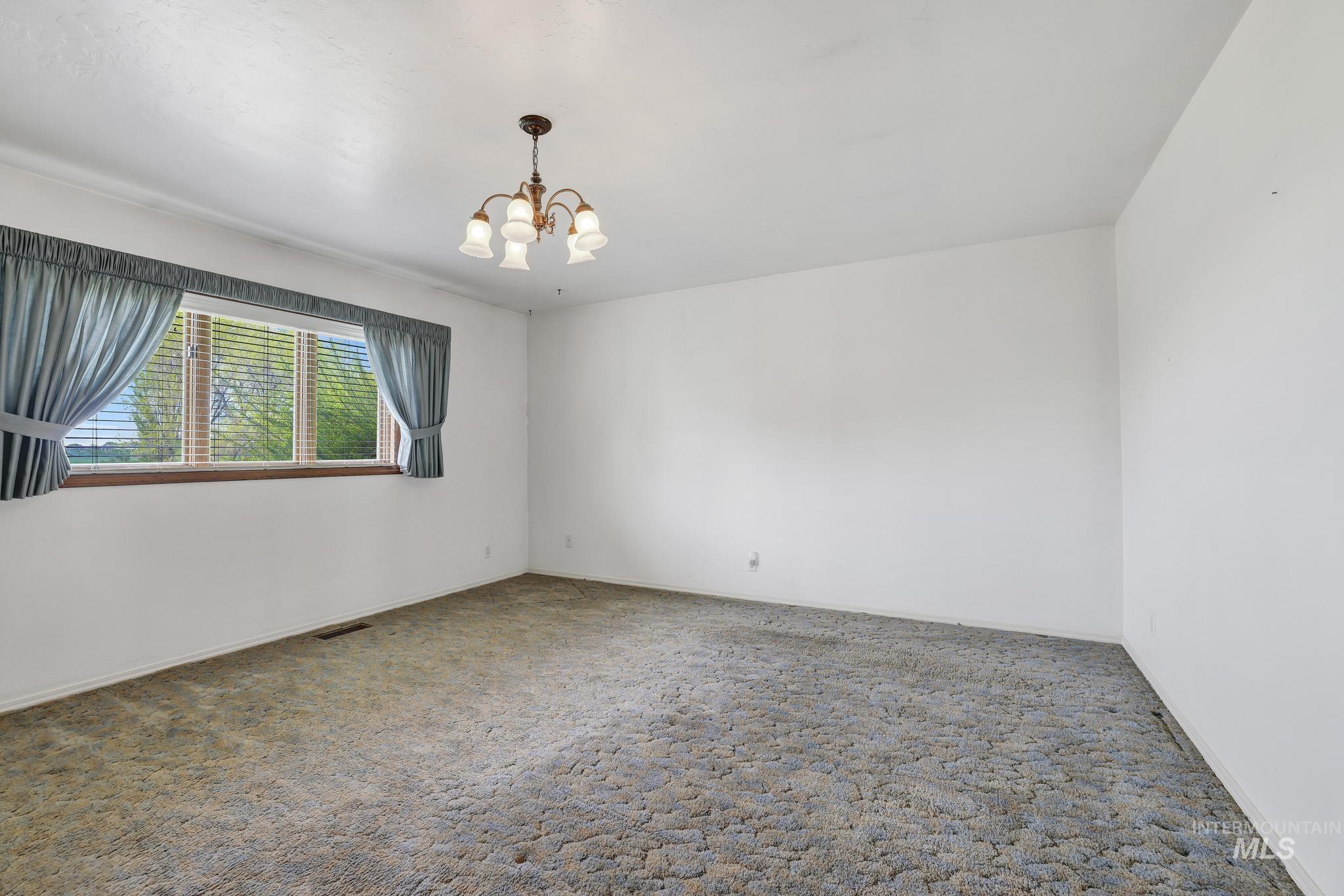 22 Horseshoe Cir, Jerome, Idaho 83338-5984, 3 Bedrooms, 2 Bathrooms, Residential For Sale, Price $600,000, 98981894