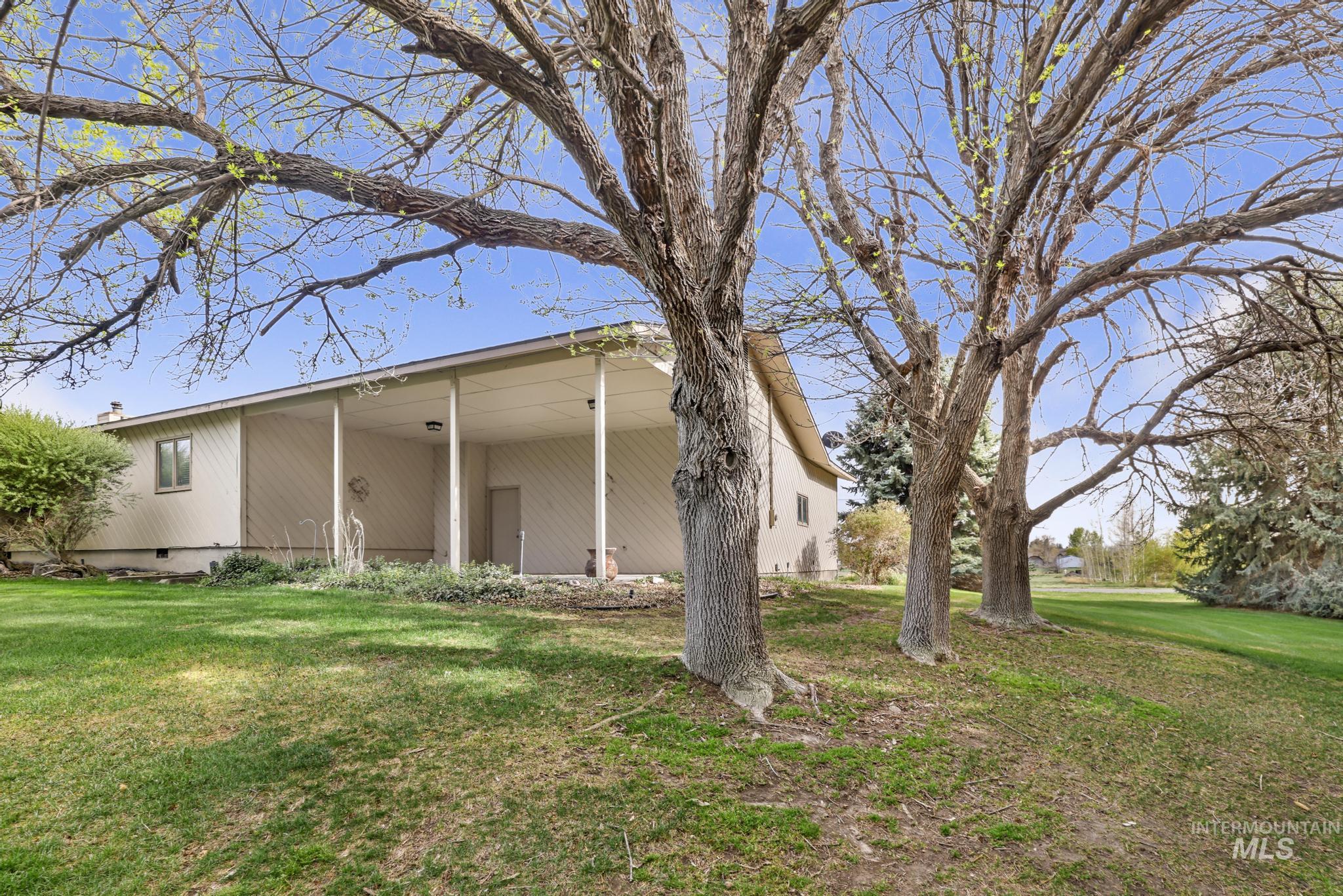 22 Horseshoe Cir, Jerome, Idaho 83338-5984, 3 Bedrooms, 2 Bathrooms, Residential For Sale, Price $600,000, 98981894