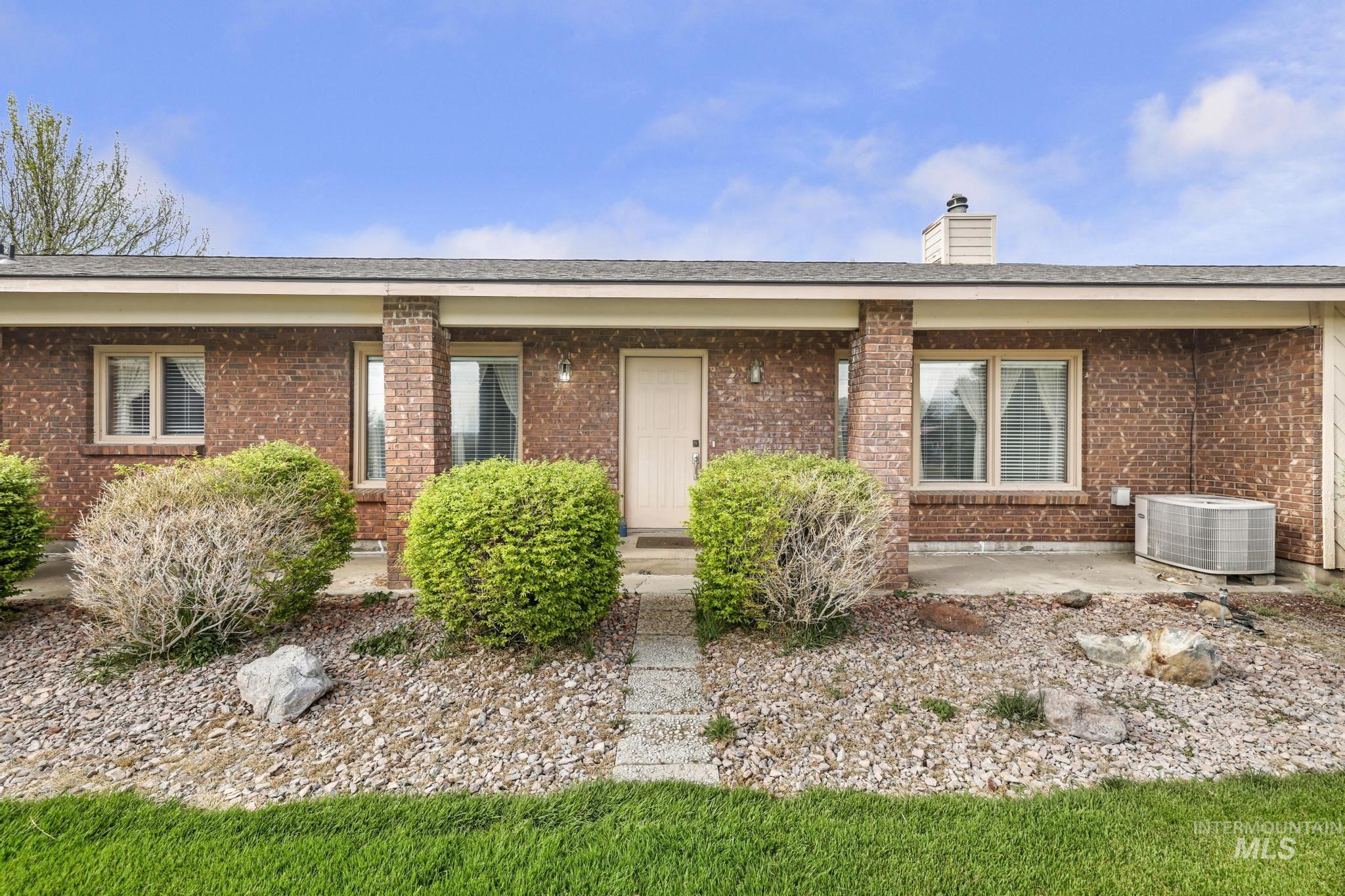 22 Horseshoe Cir, Jerome, Idaho 83338-5984, 3 Bedrooms, 2 Bathrooms, Residential For Sale, Price $600,000, 98981894