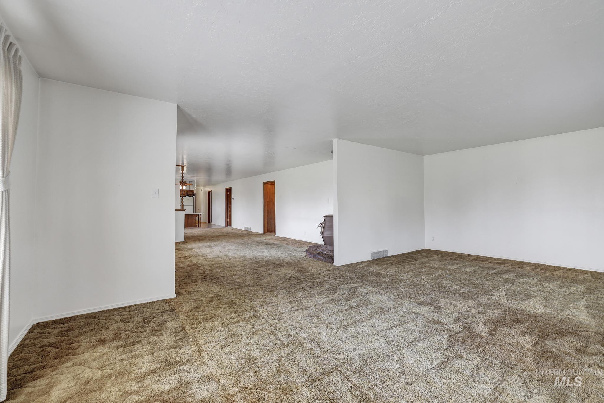 22 Horseshoe Cir, Jerome, Idaho 83338-5984, 3 Bedrooms, 2 Bathrooms, Residential For Sale, Price $600,000, 98981894