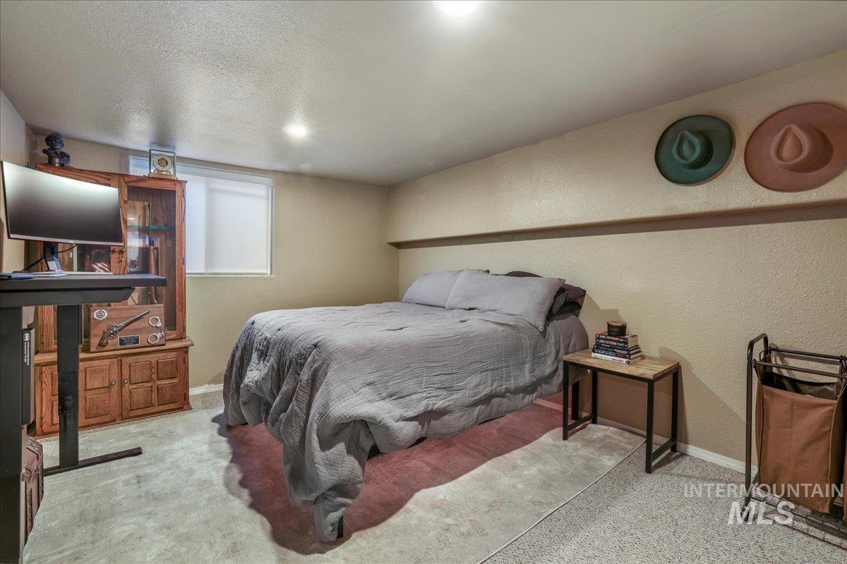 1011 Filer Ave W, Twin Falls, Idaho 83301, 3 Bedrooms, 3 Bathrooms, Residential For Sale, Price $650,000,MLS 98981896