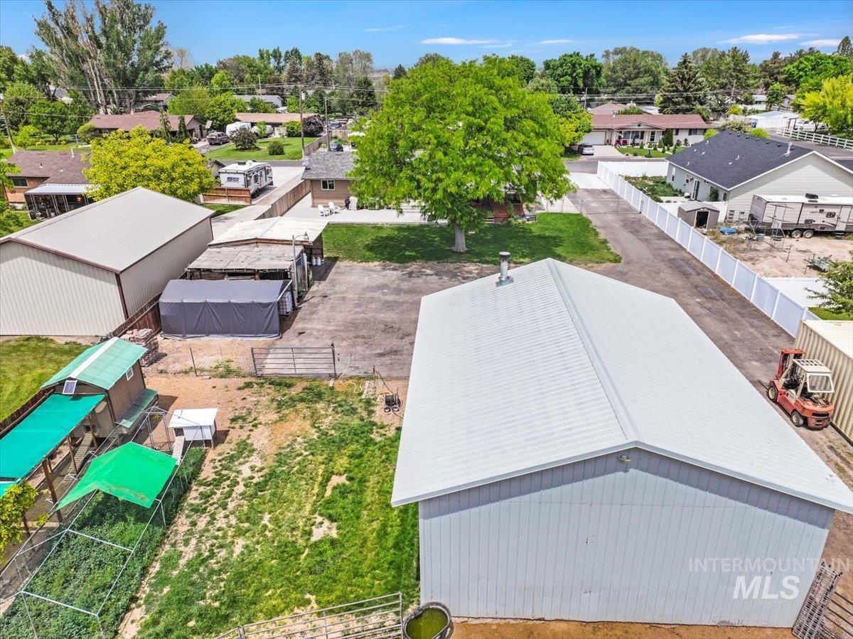 1011 Filer Ave W, Twin Falls, Idaho 83301, 3 Bedrooms, 3 Bathrooms, Residential For Sale, Price $650,000,MLS 98981896