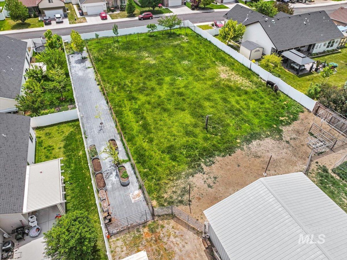 1011 Filer Ave W, Twin Falls, Idaho 83301, 3 Bedrooms, 3 Bathrooms, Residential For Sale, Price $650,000,MLS 98981896