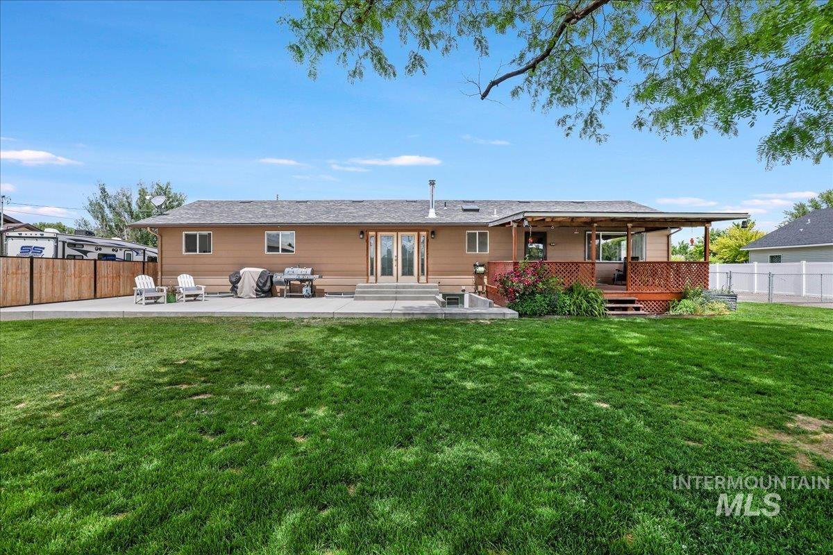 1011 Filer Ave W, Twin Falls, Idaho 83301, 3 Bedrooms, 3 Bathrooms, Residential For Sale, Price $650,000,MLS 98981896