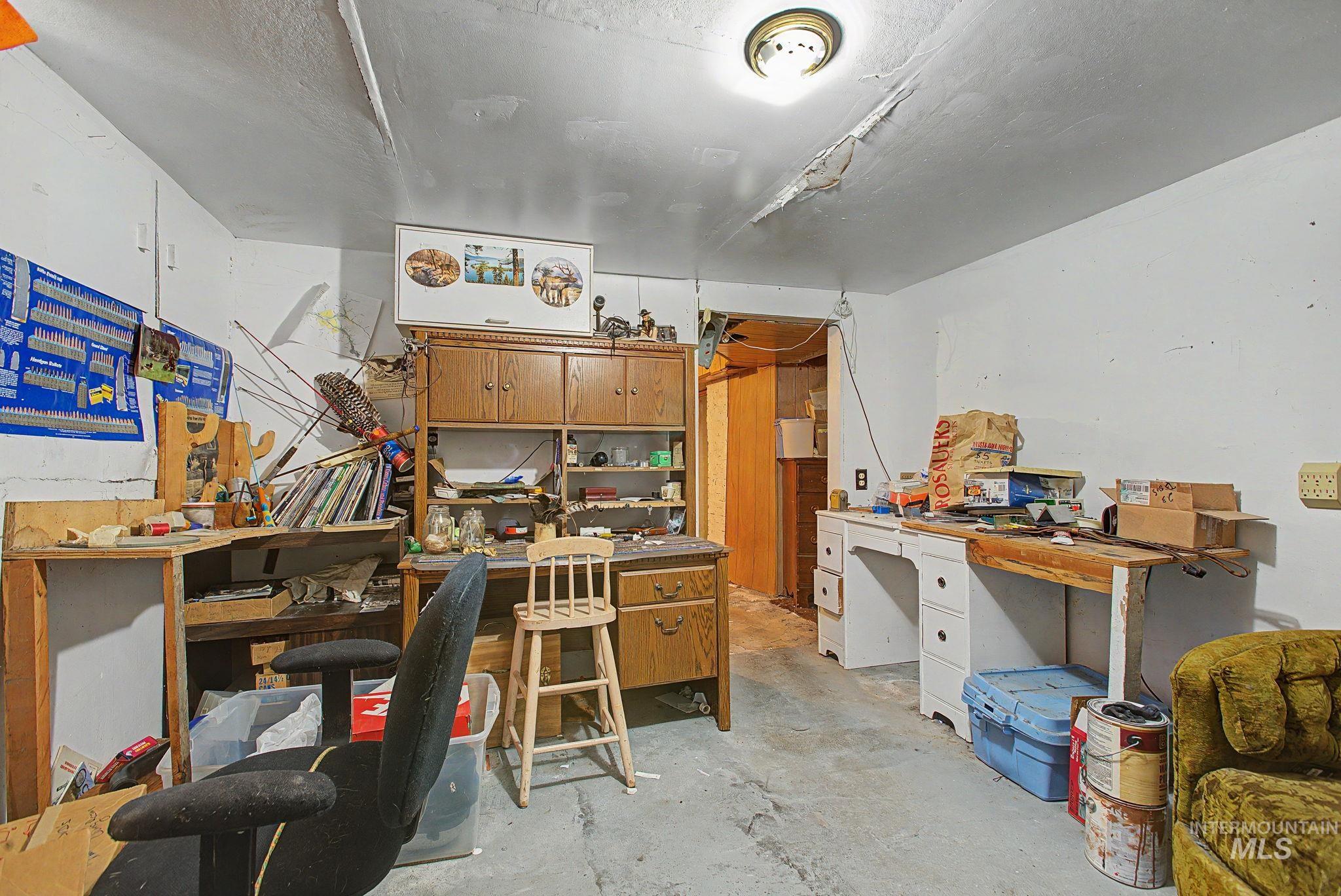 715 Bryden Avenue, Lewiston, Idaho 83501, 3 Bedrooms, 1.5 Bathrooms, Residential For Sale, Price $500,000, 98981900