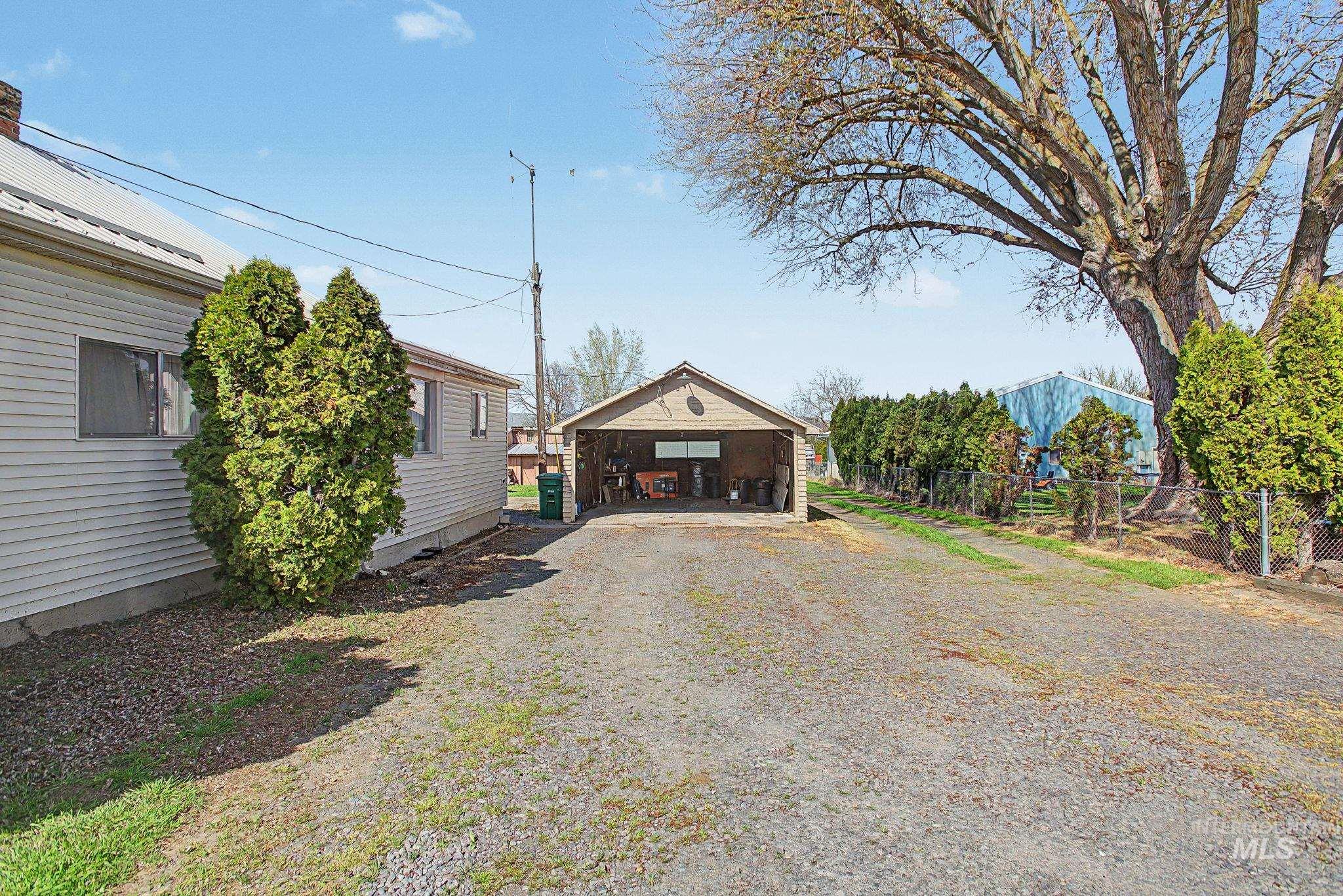 715 Bryden Avenue, Lewiston, Idaho 83501, 3 Bedrooms, 1.5 Bathrooms, Residential For Sale, Price $500,000, 98981900
