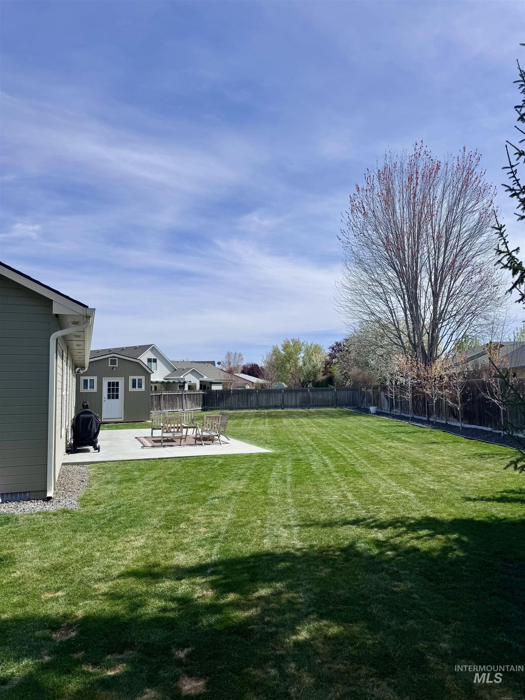 2600 N Cinnamon Pl, Meridian, Idaho 83646, 3 Bedrooms, 2 Bathrooms, Residential For Sale, Price $459,900, 98981904