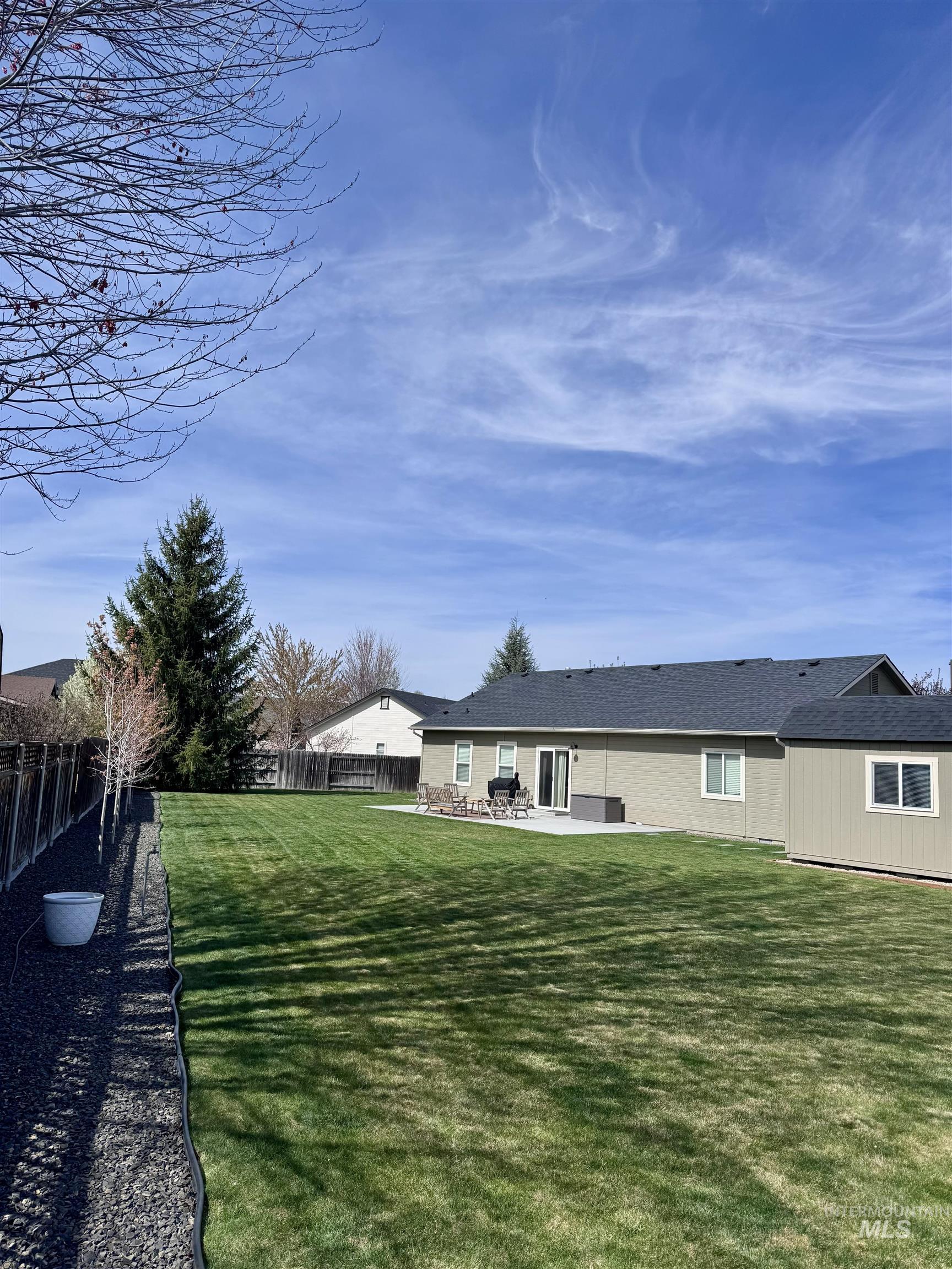 2600 N Cinnamon Pl, Meridian, Idaho 83646, 3 Bedrooms, 2 Bathrooms, Residential For Sale, Price $459,900, 98981904