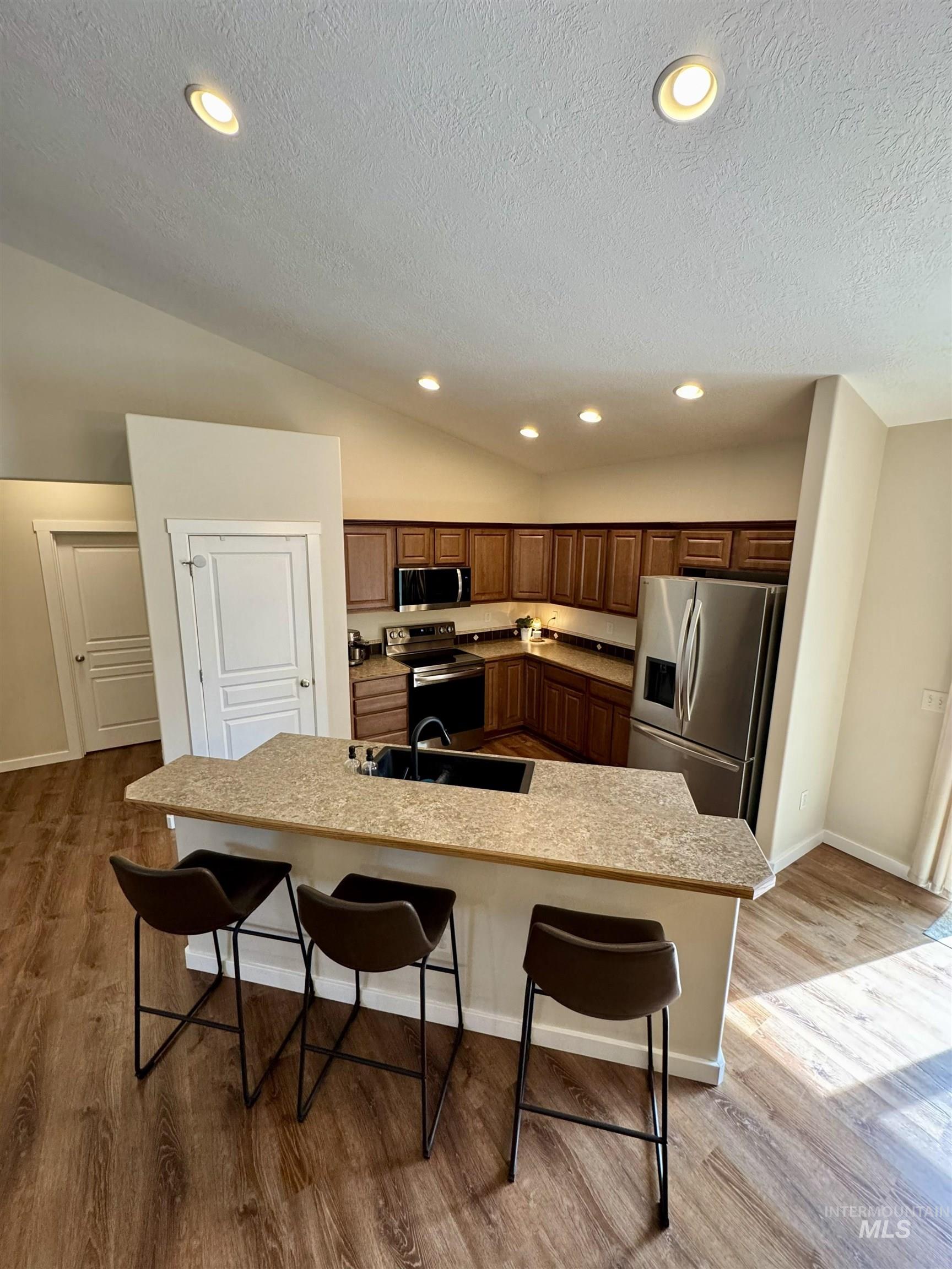 2600 N Cinnamon Pl, Meridian, Idaho 83646, 3 Bedrooms, 2 Bathrooms, Residential For Sale, Price $459,900, 98981904