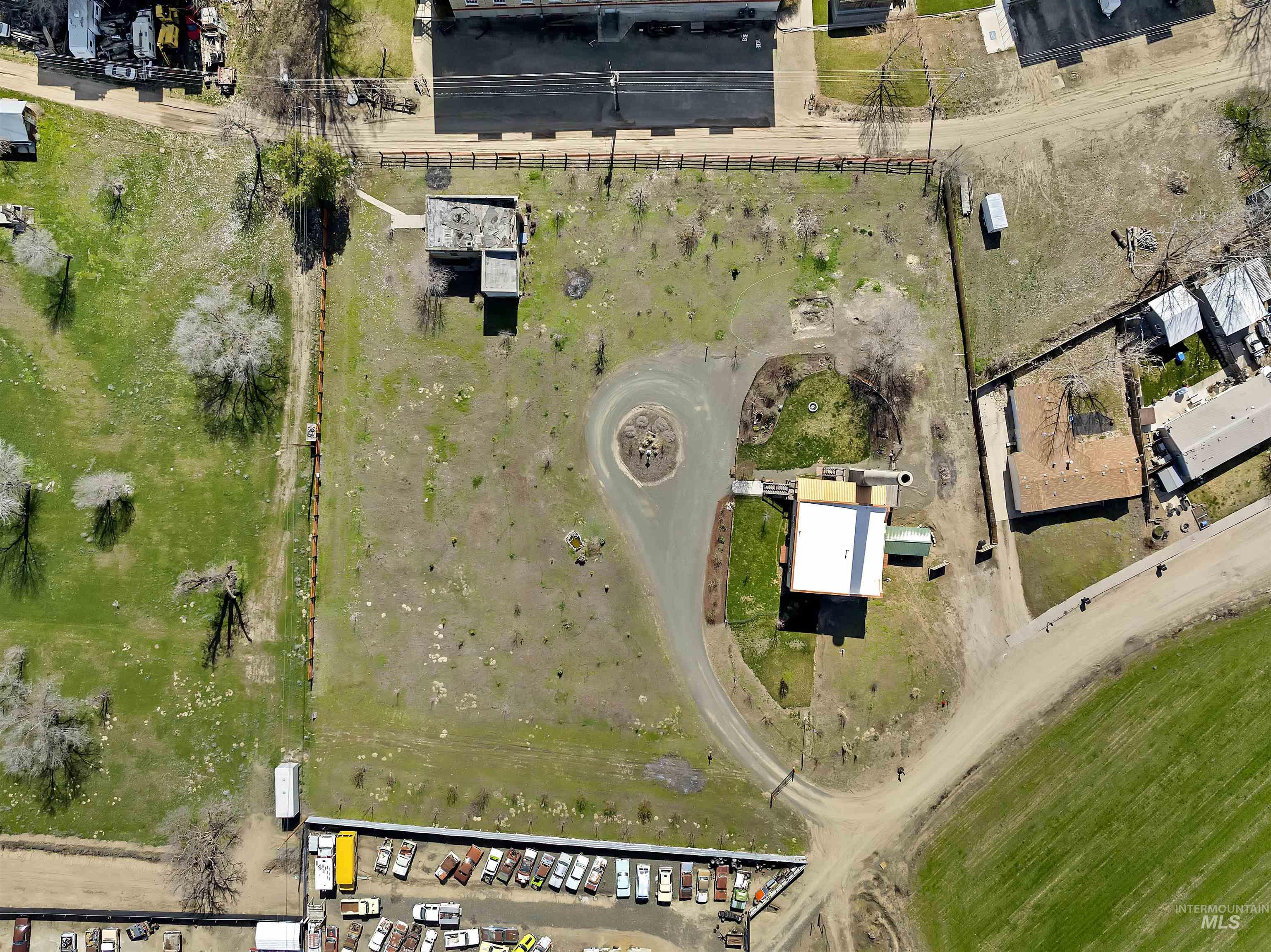 2480 Galey Street, Weiser, Idaho 83672, 2 Bedrooms, 2 Bathrooms, Residential For Sale, Price $360,000, 98981906