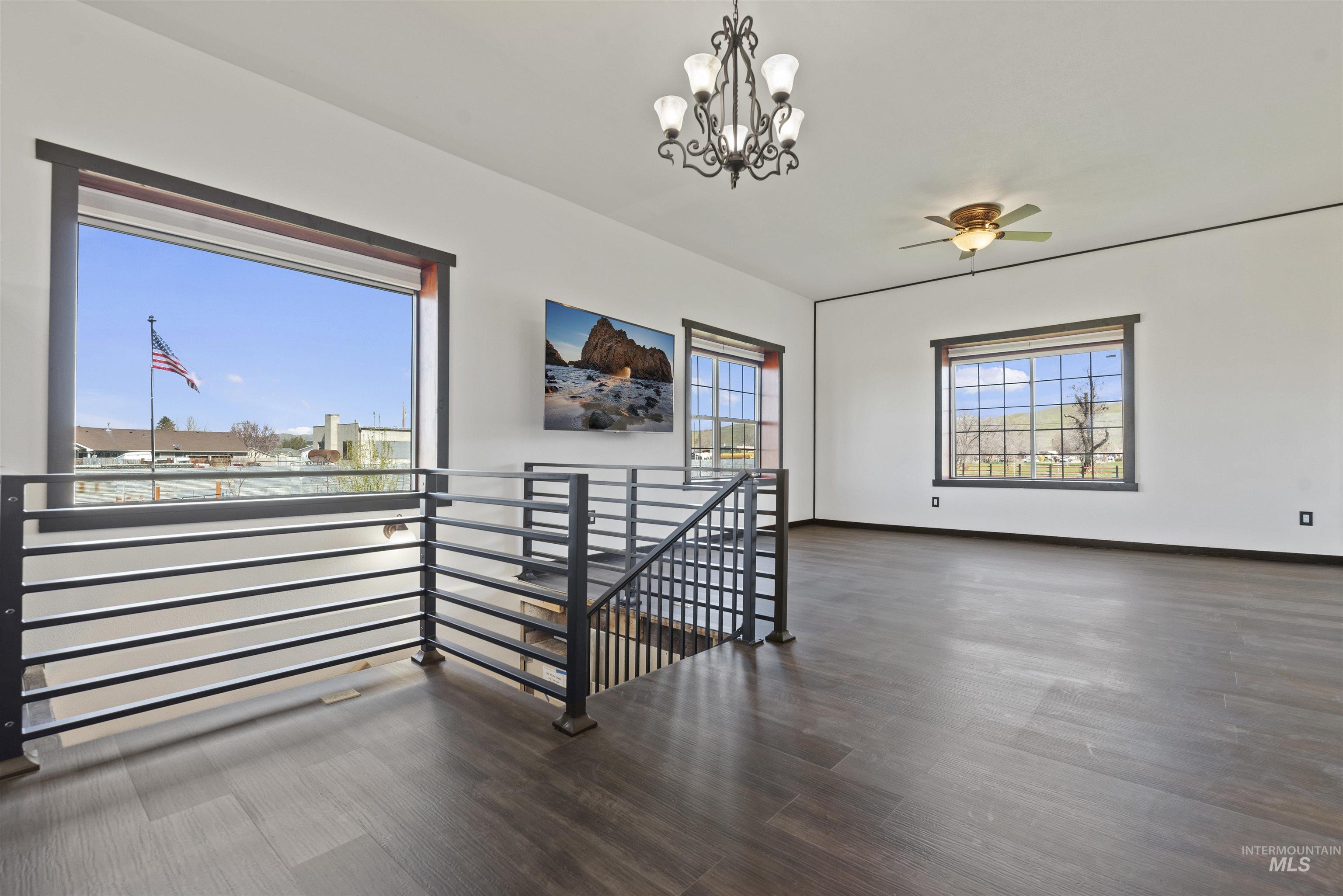 2480 Galey Street, Weiser, Idaho 83672, 2 Bedrooms, 2 Bathrooms, Residential For Sale, Price $385,000,MLS 98981906