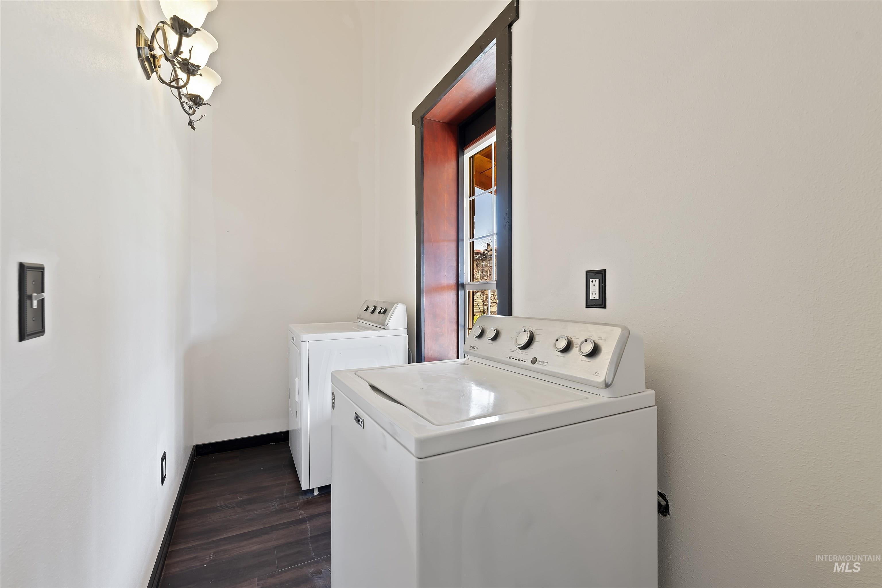 2480 Galey Street, Weiser, Idaho 83672, 2 Bedrooms, 2 Bathrooms, Residential For Sale, Price $385,000,MLS 98981906