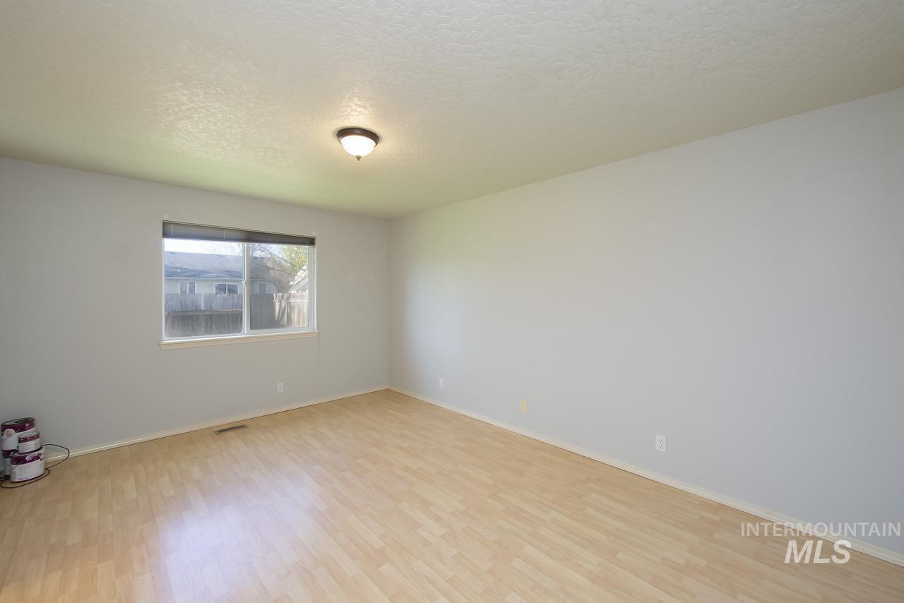 2605 Pebble Way, Nampa, Idaho 83686, 3 Bedrooms, 2 Bathrooms, Residential For Sale, Price $365,000, 98981911