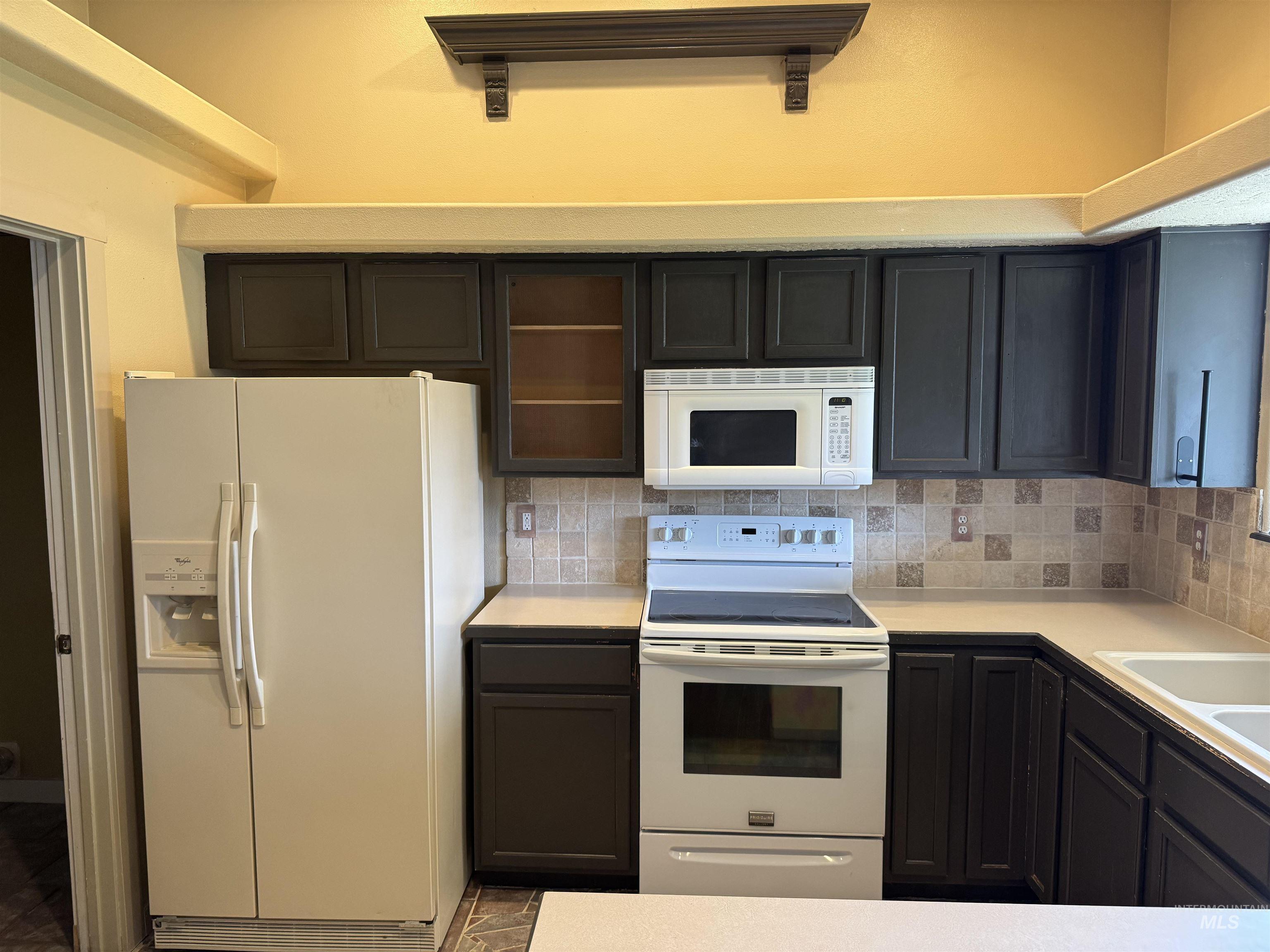 2605 Pebble Way, Nampa, Idaho 83686, 3 Bedrooms, 2 Bathrooms, Residential For Sale, Price $365,000, 98981911