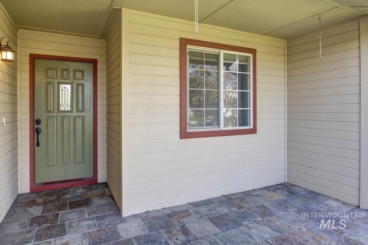 2605 Pebble Way, Nampa, Idaho 83686, 3 Bedrooms, 2 Bathrooms, Residential For Sale, Price $365,000, 98981911