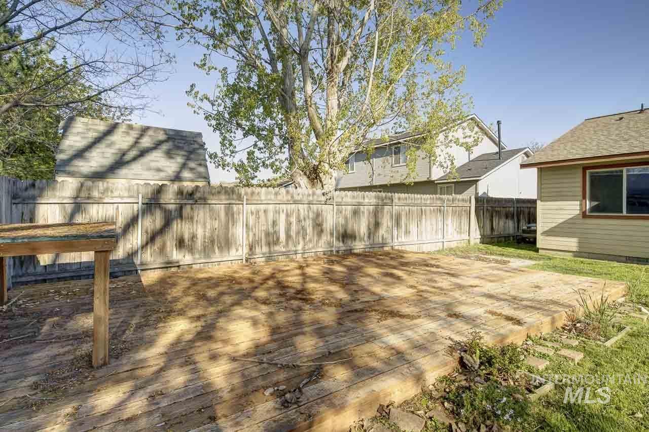 2605 Pebble Way, Nampa, Idaho 83686, 3 Bedrooms, 2 Bathrooms, Residential For Sale, Price $365,000, 98981911