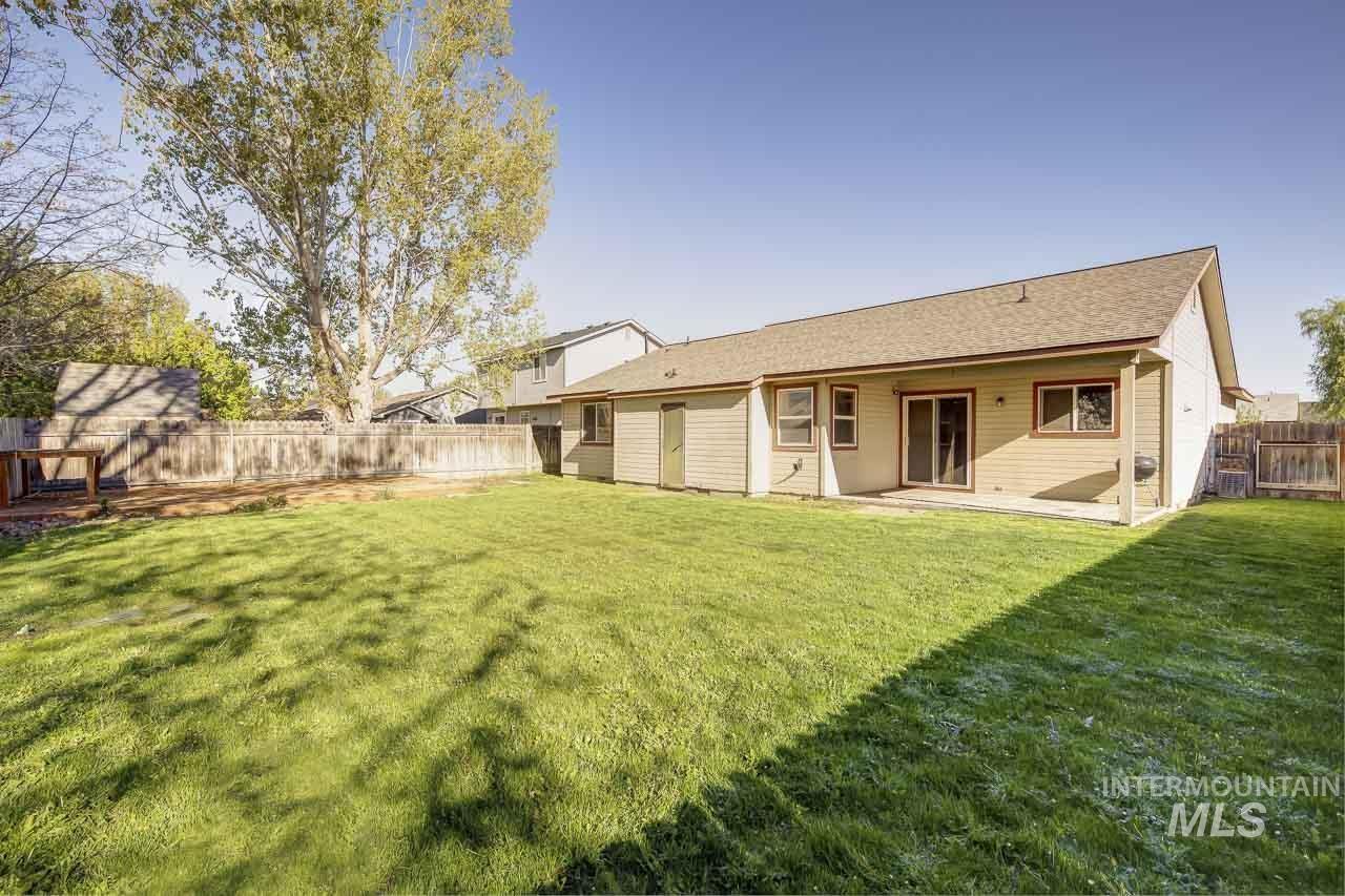 2605 Pebble Way, Nampa, Idaho 83686, 3 Bedrooms, 2 Bathrooms, Residential For Sale, Price $365,000, 98981911